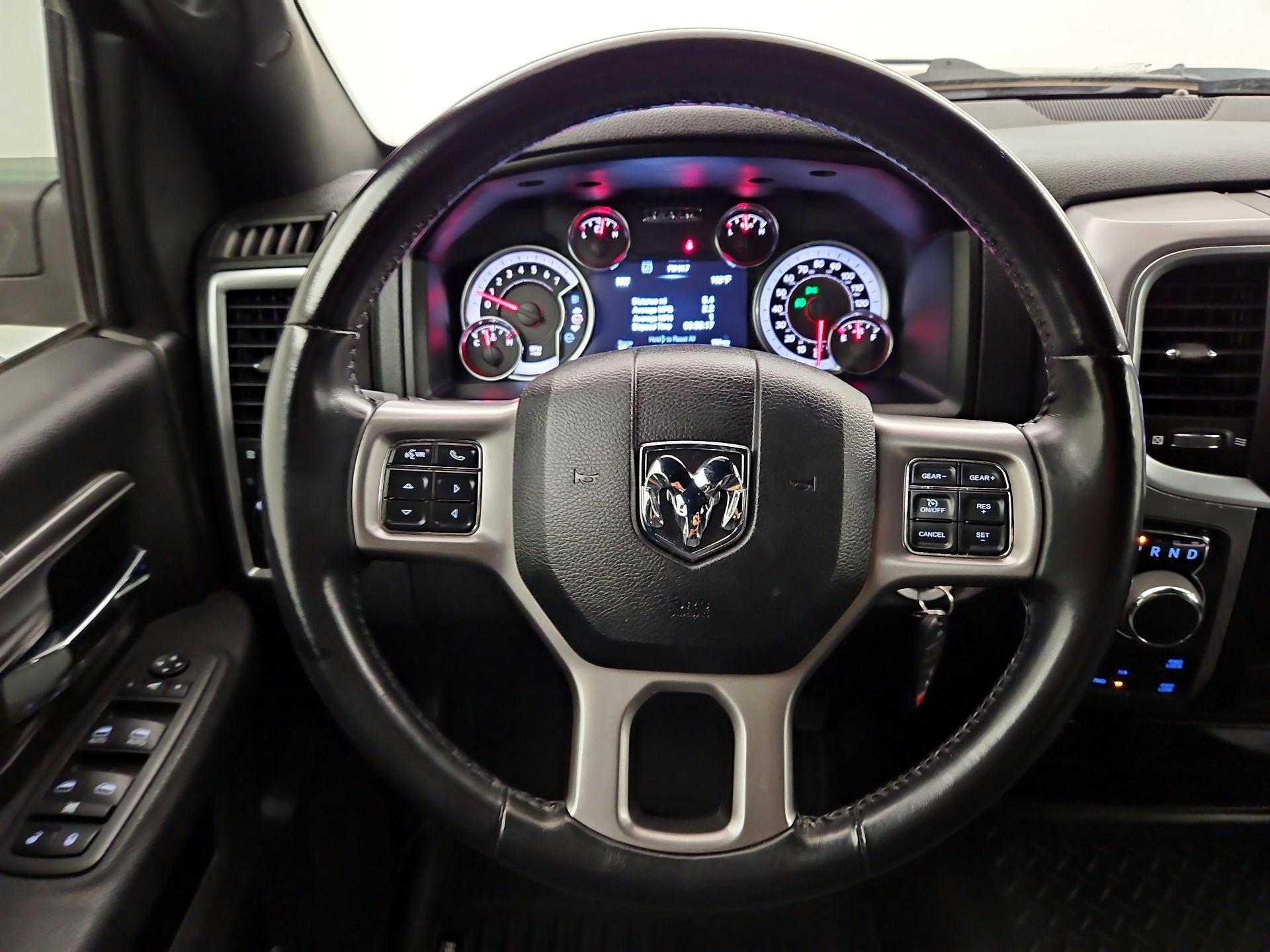 Thumbnail: 2022 RAM 1500 Classic - 10