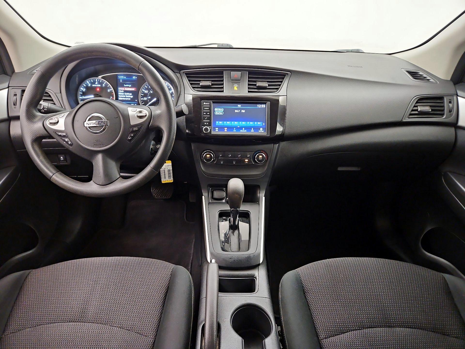 Thumbnail: 2019 Nissan Sentra - 9