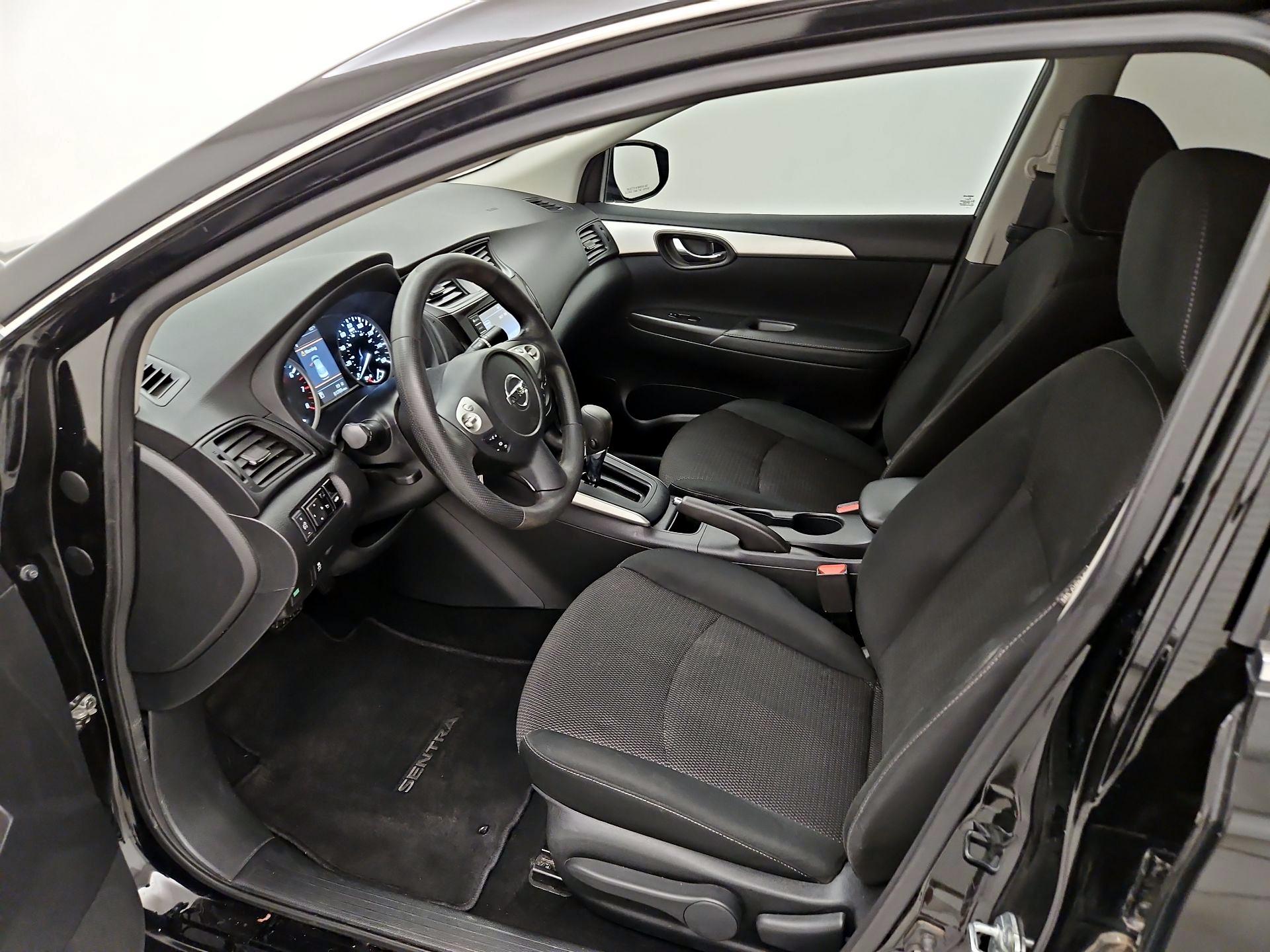 Thumbnail: 2019 Nissan Sentra - 11