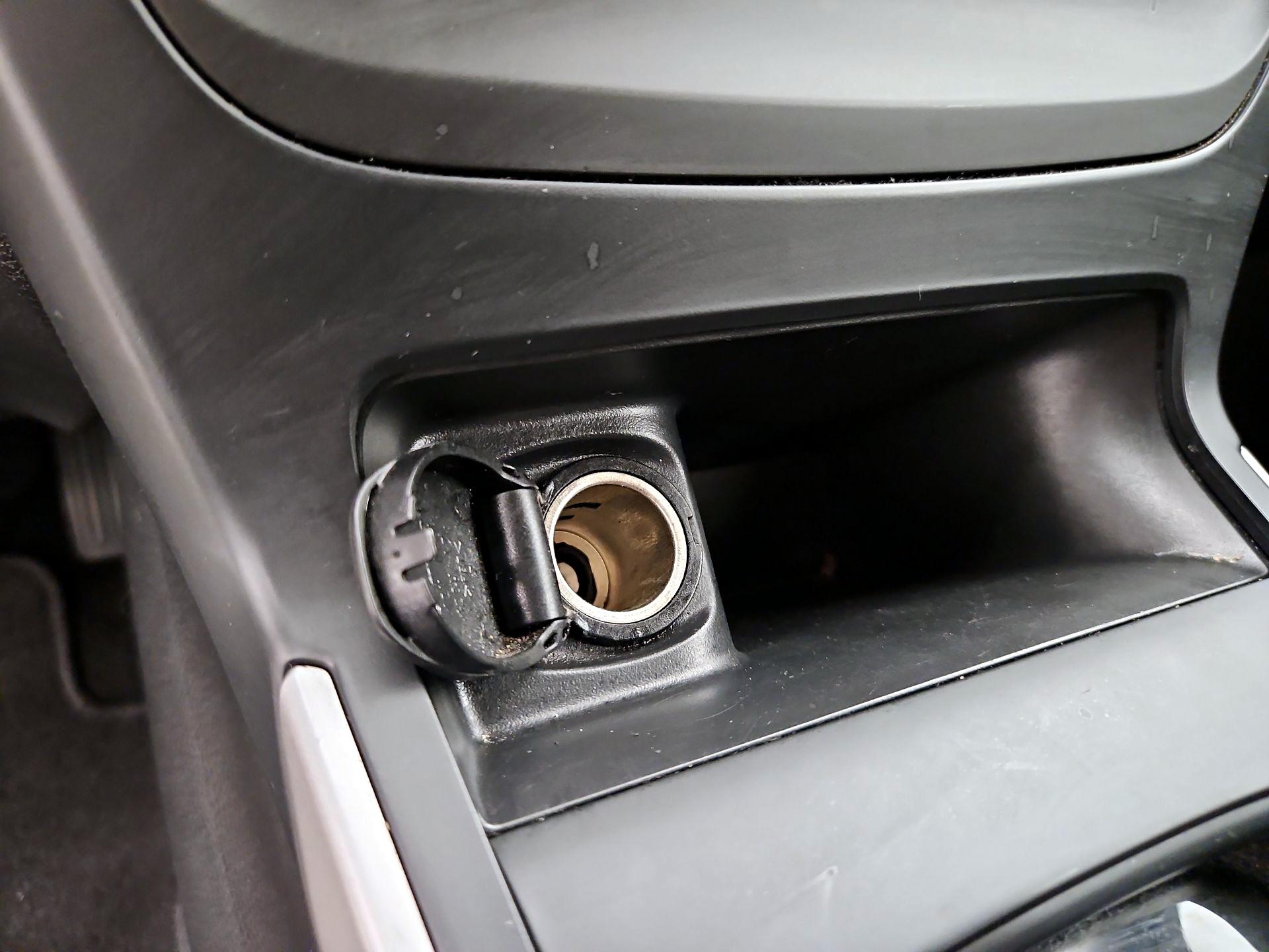 Thumbnail: 2019 Nissan Sentra - 18