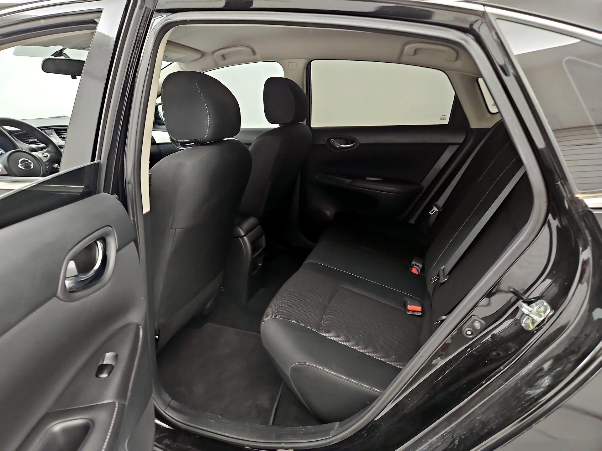 Thumbnail: 2019 Nissan Sentra - 19