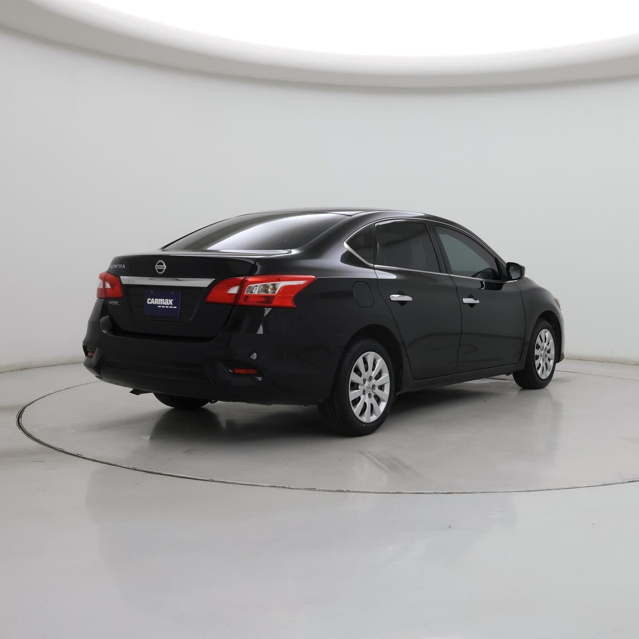 Thumbnail: 2019 Nissan Sentra - 8