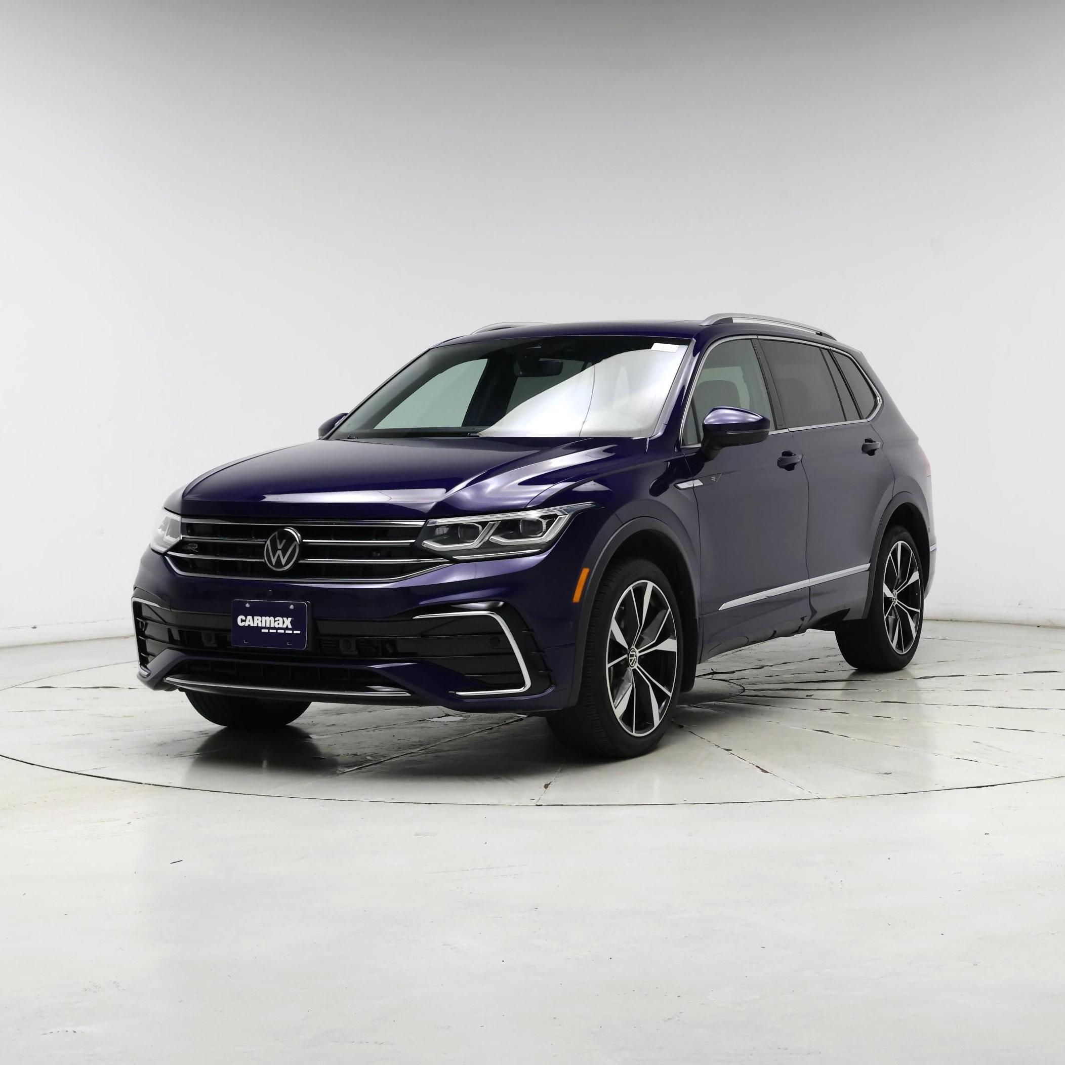 Thumbnail: 2022 Volkswagen Tiguan - 4