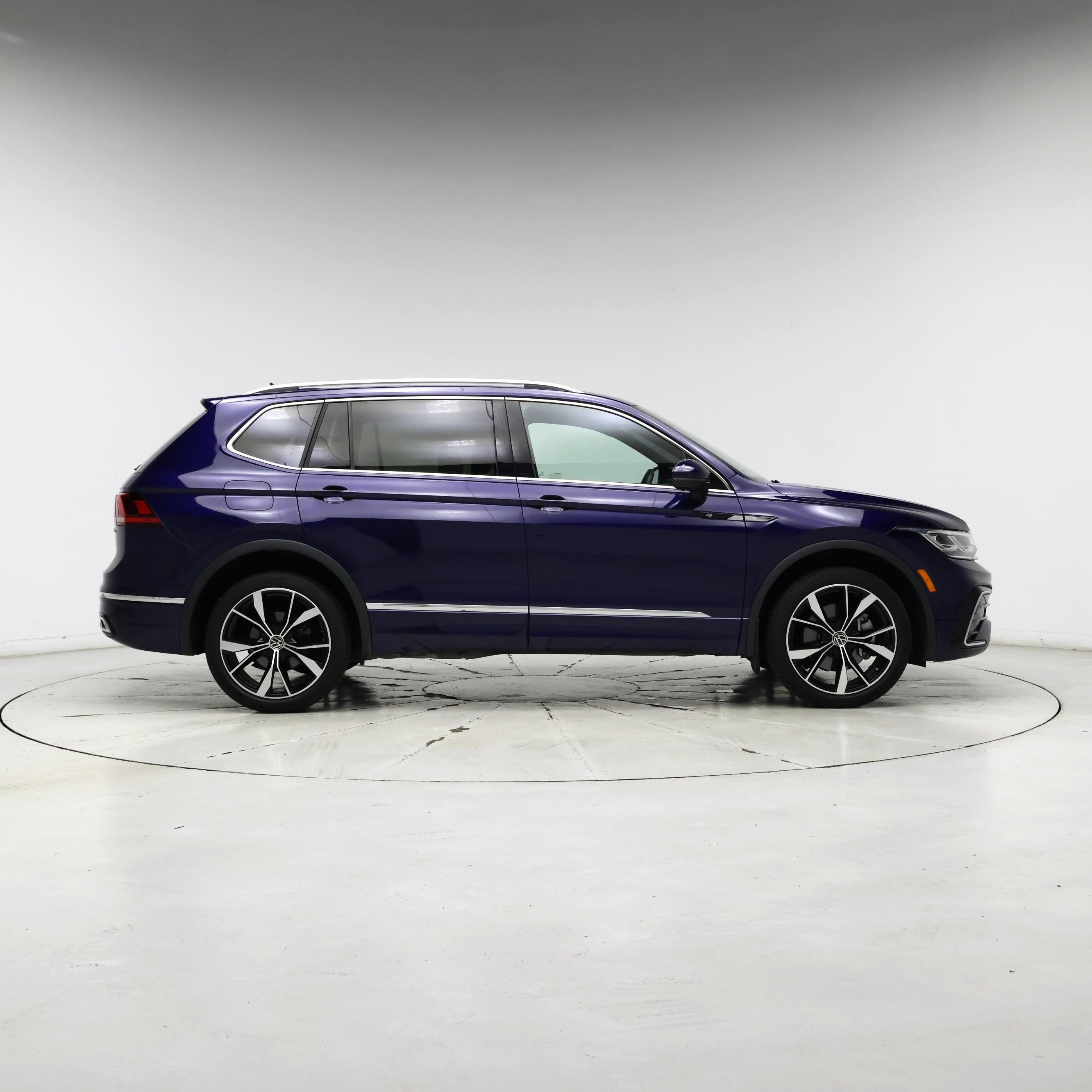Thumbnail: 2022 Volkswagen Tiguan - 7