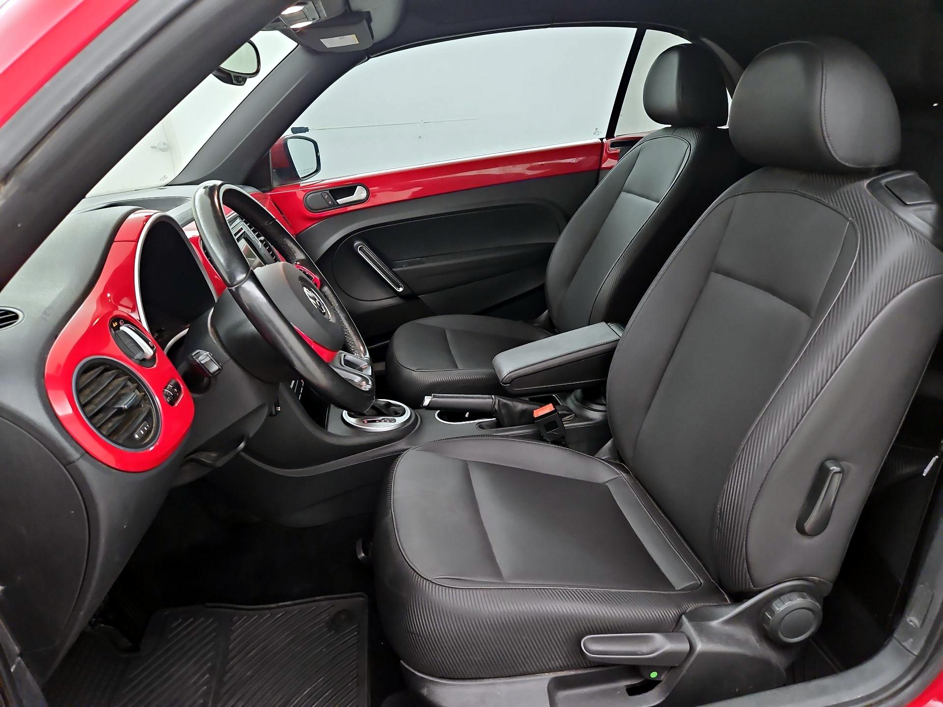 Thumbnail: 2016 Volkswagen Beetle - 11