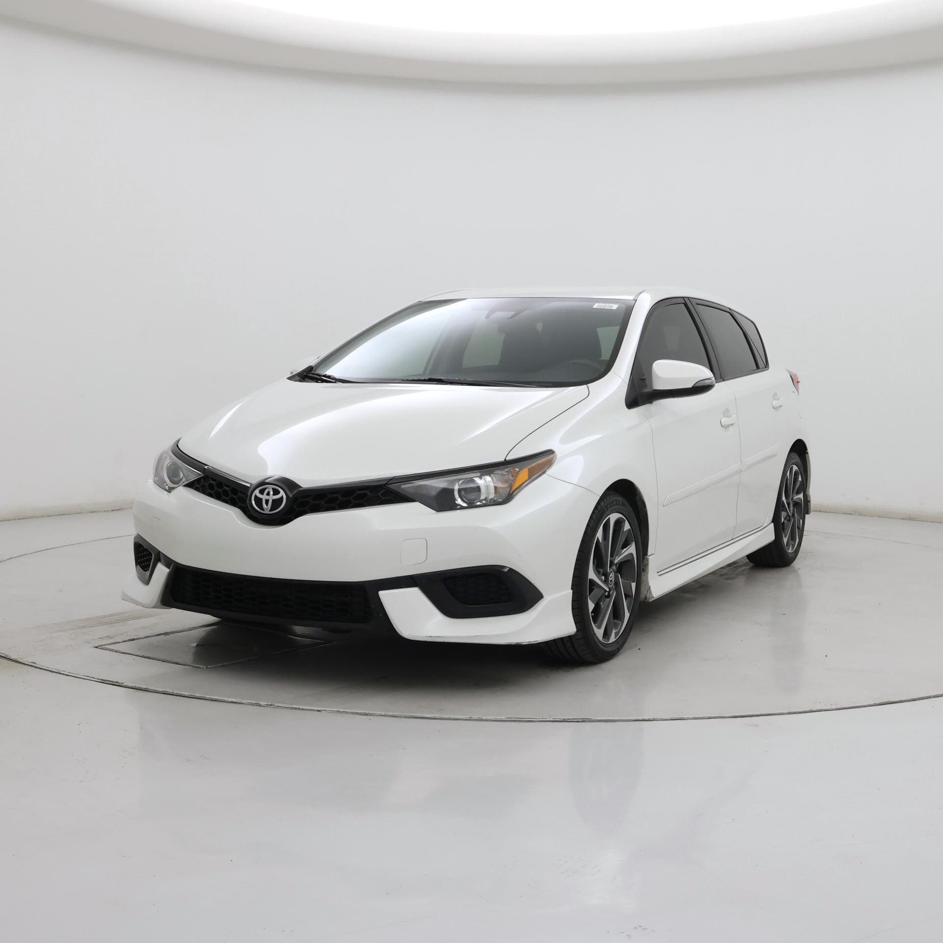 Thumbnail: 2017 Toyota Corolla iM - 4