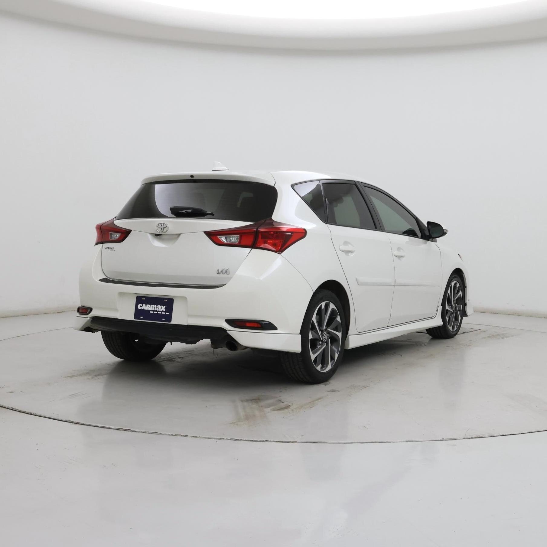 Thumbnail: 2017 Toyota Corolla iM - 8