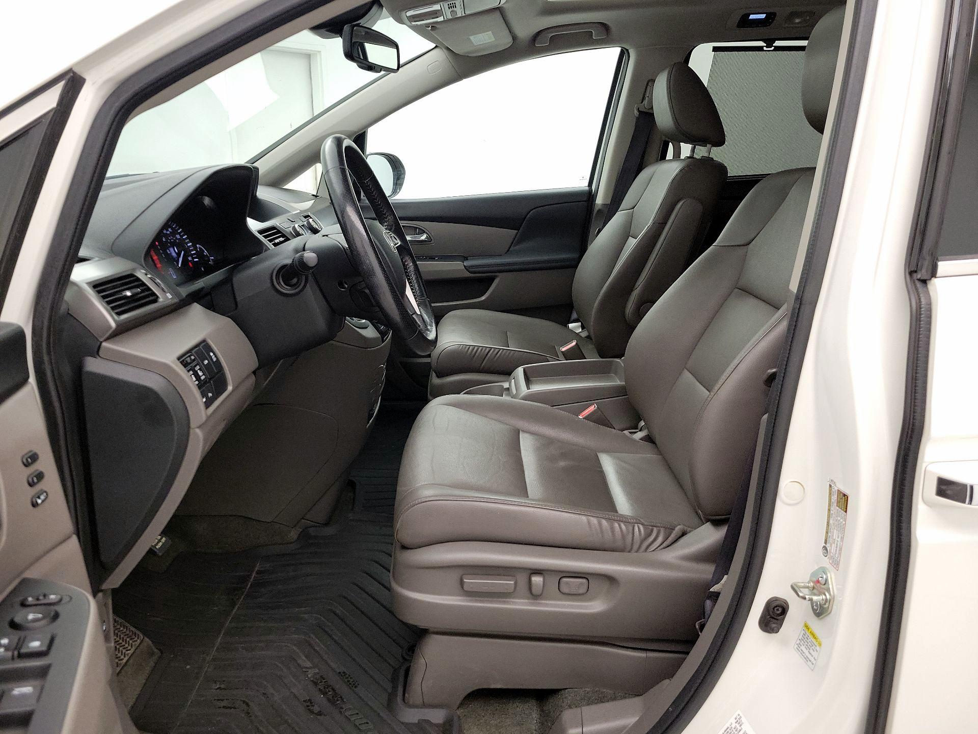 Thumbnail: 2016 Honda Odyssey - 11