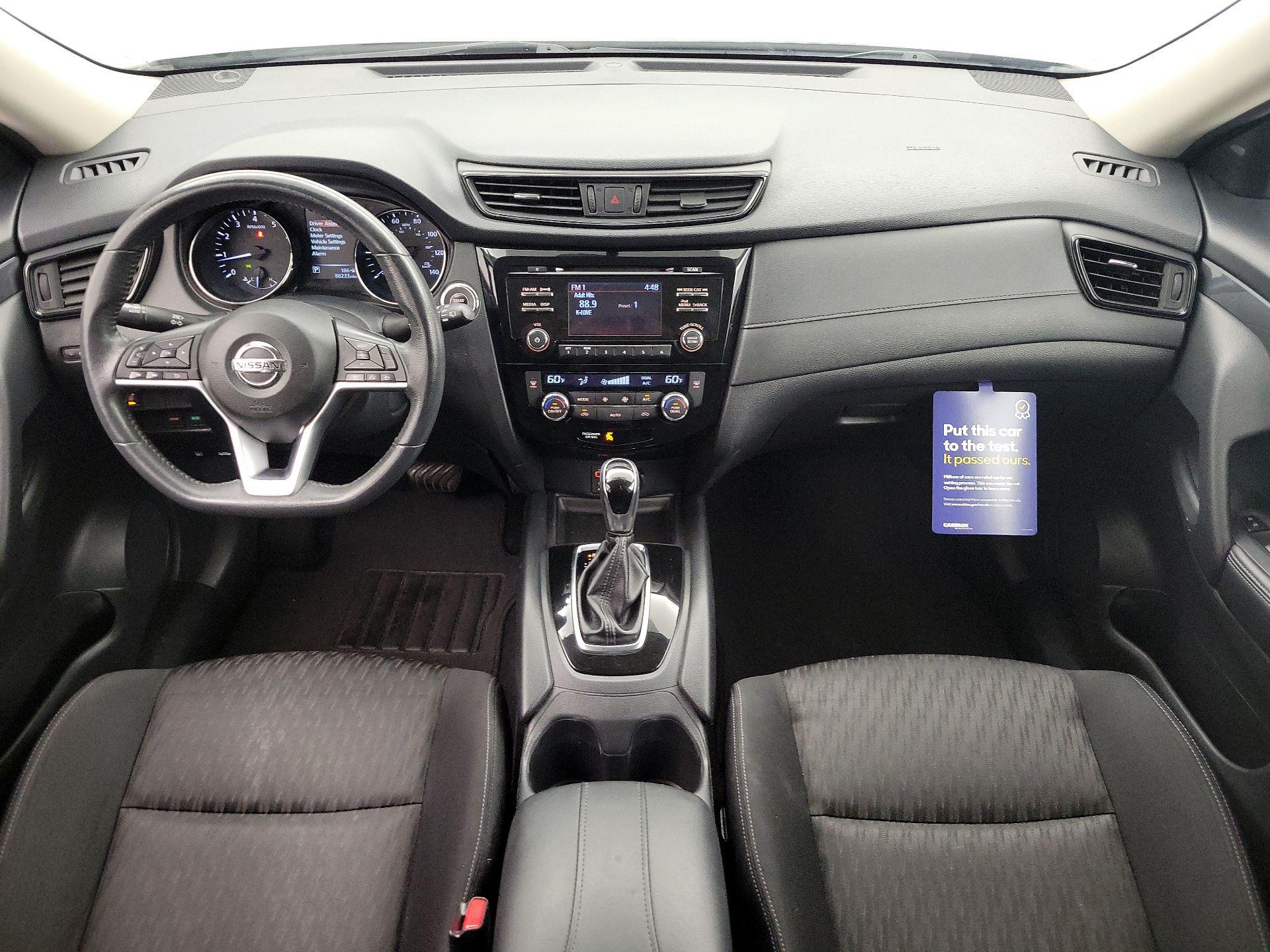 Thumbnail: 2017 Nissan Rogue - 9