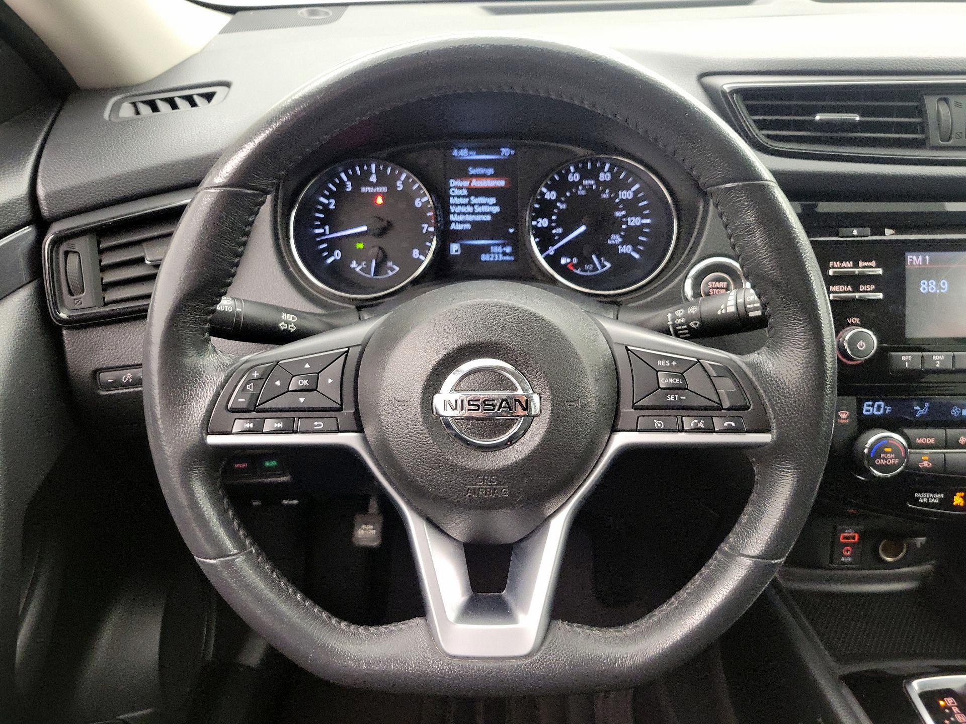 Thumbnail: 2017 Nissan Rogue - 10