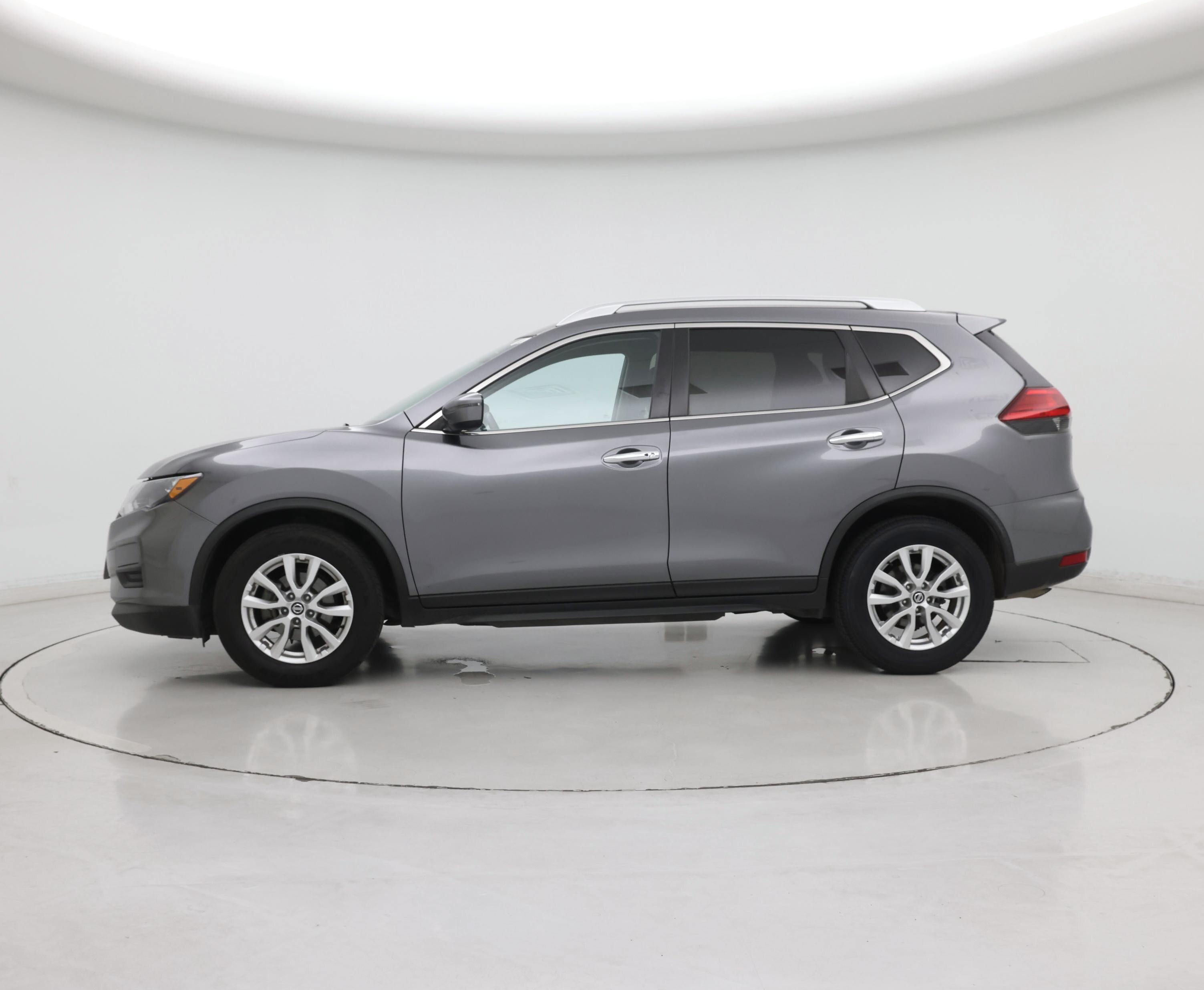 Thumbnail: 2017 Nissan Rogue - 3
