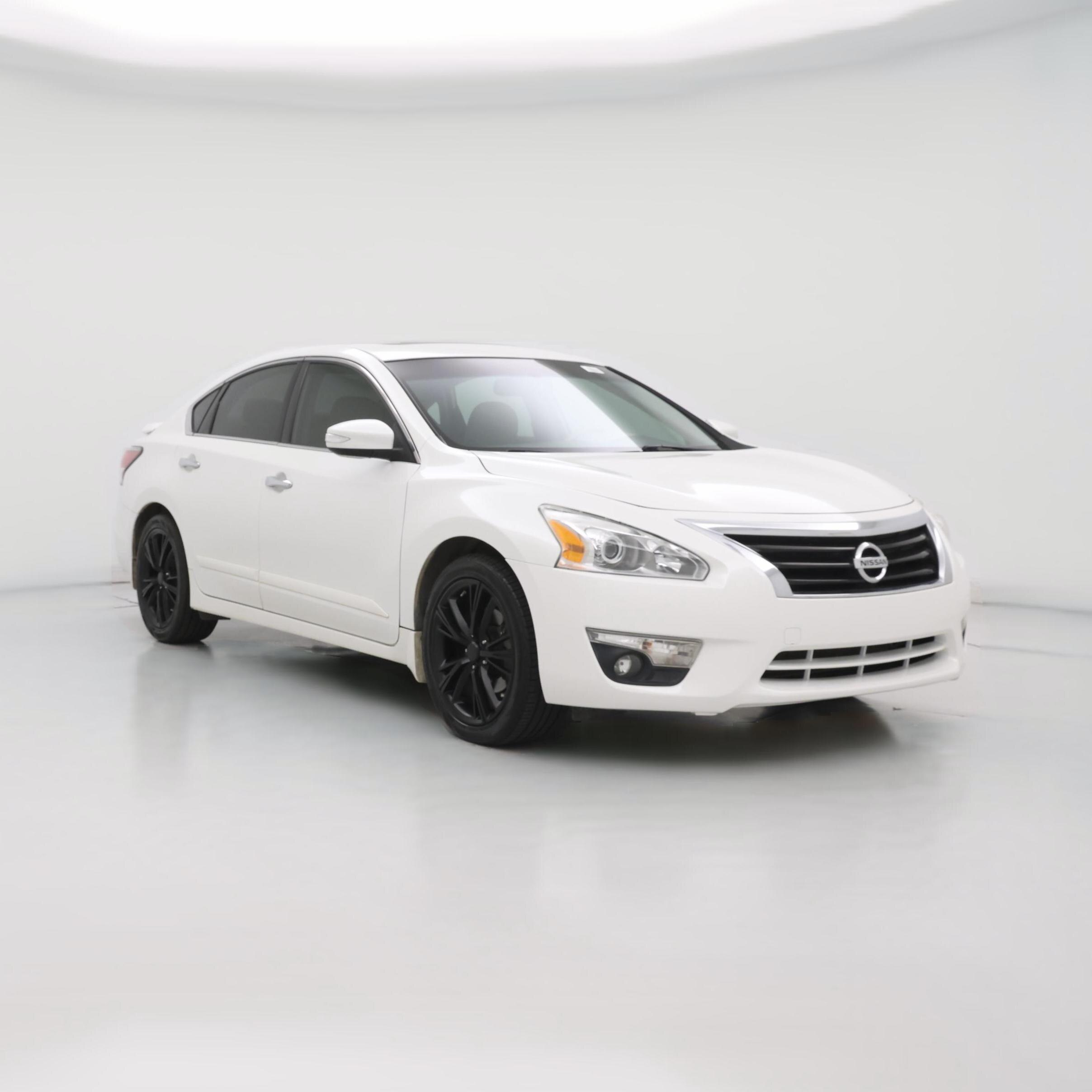 Thumbnail: 2015 Nissan Altima - 1