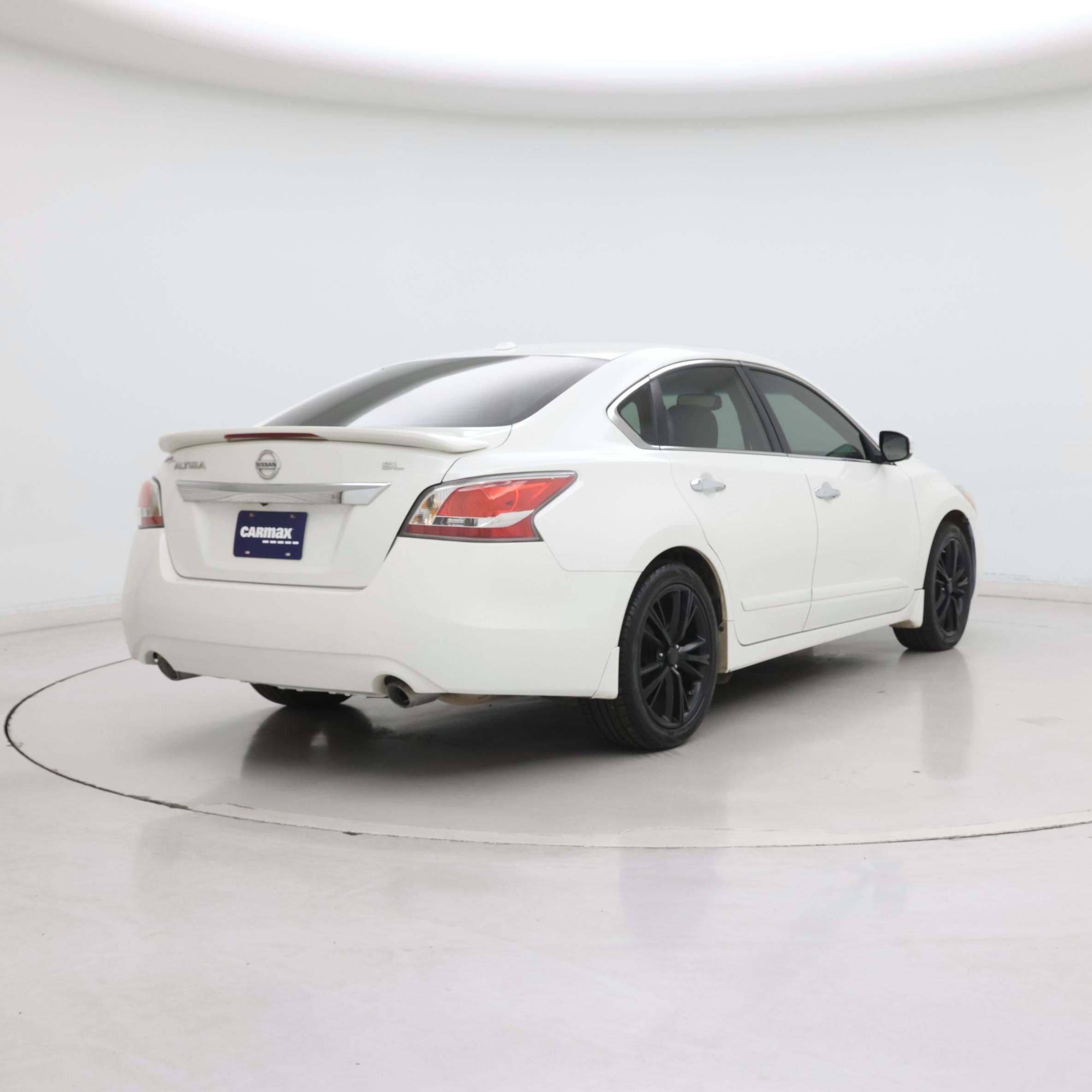 Thumbnail: 2015 Nissan Altima - 8