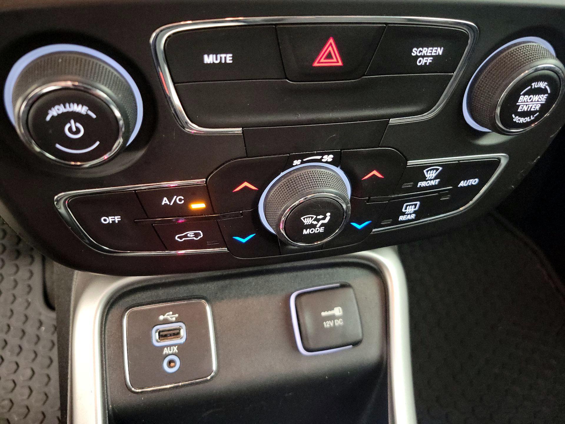 Thumbnail: 2018 Jeep Compass - 16