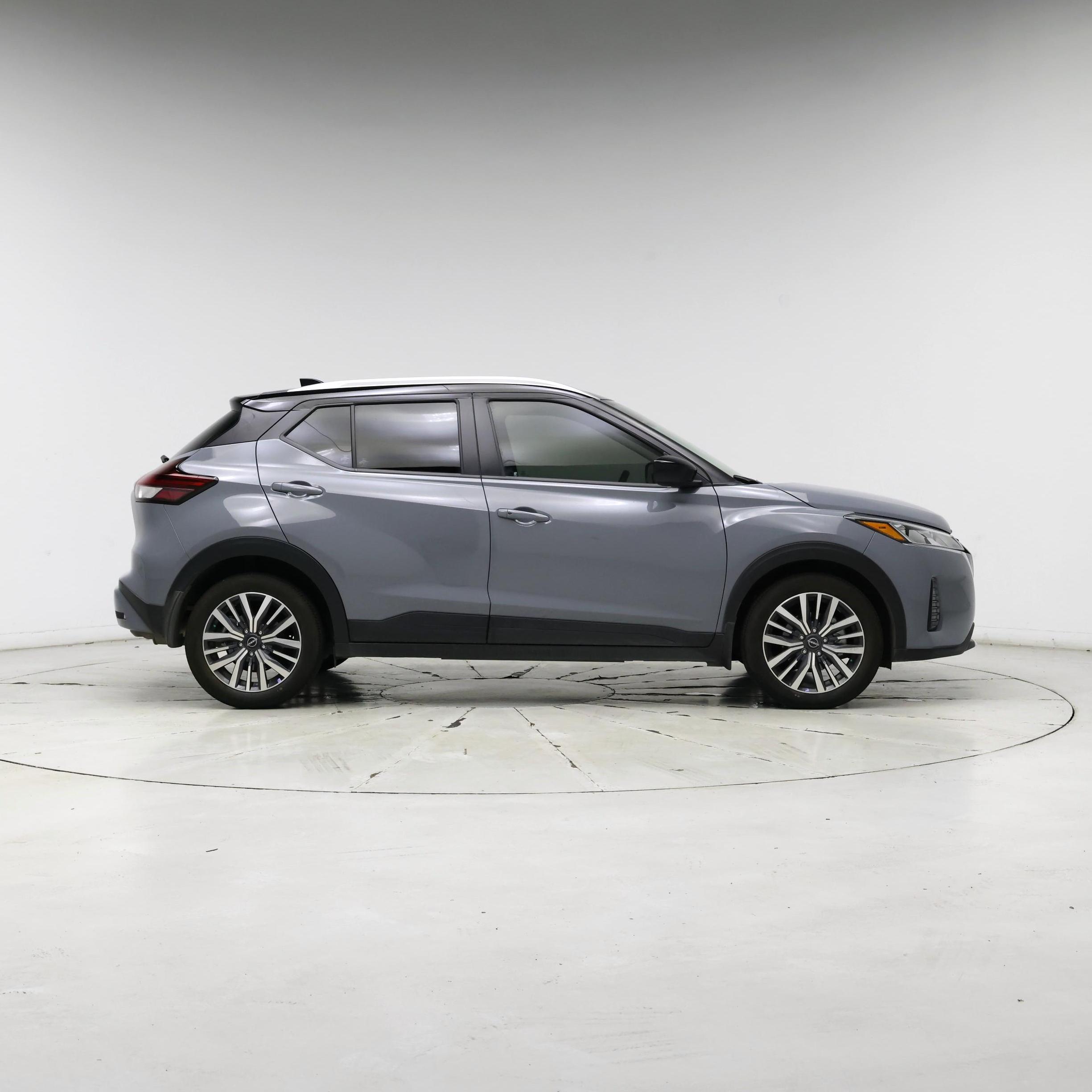 Thumbnail: 2024 Nissan Kicks - 7