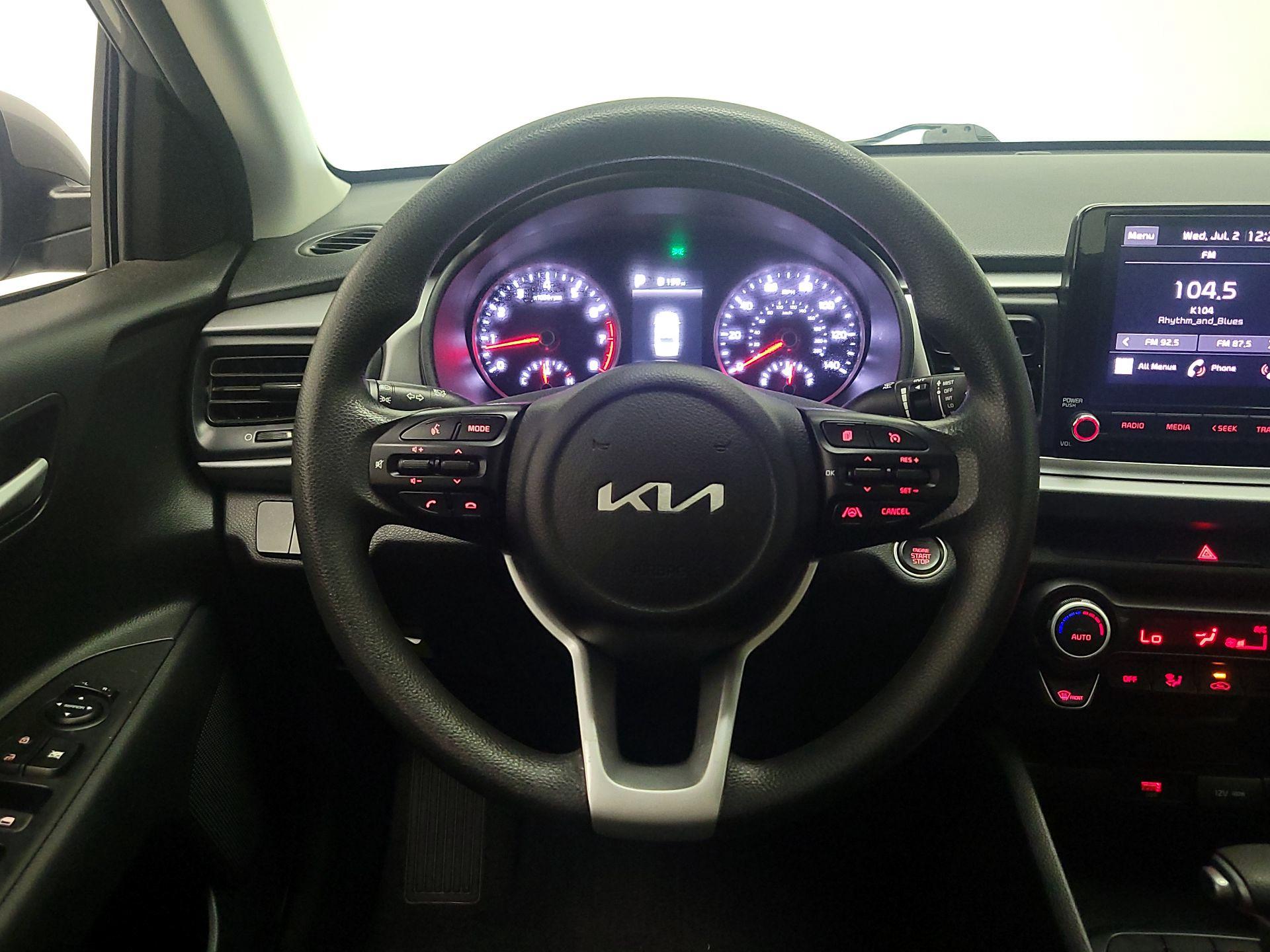 Thumbnail: 2023 Kia Rio - 10