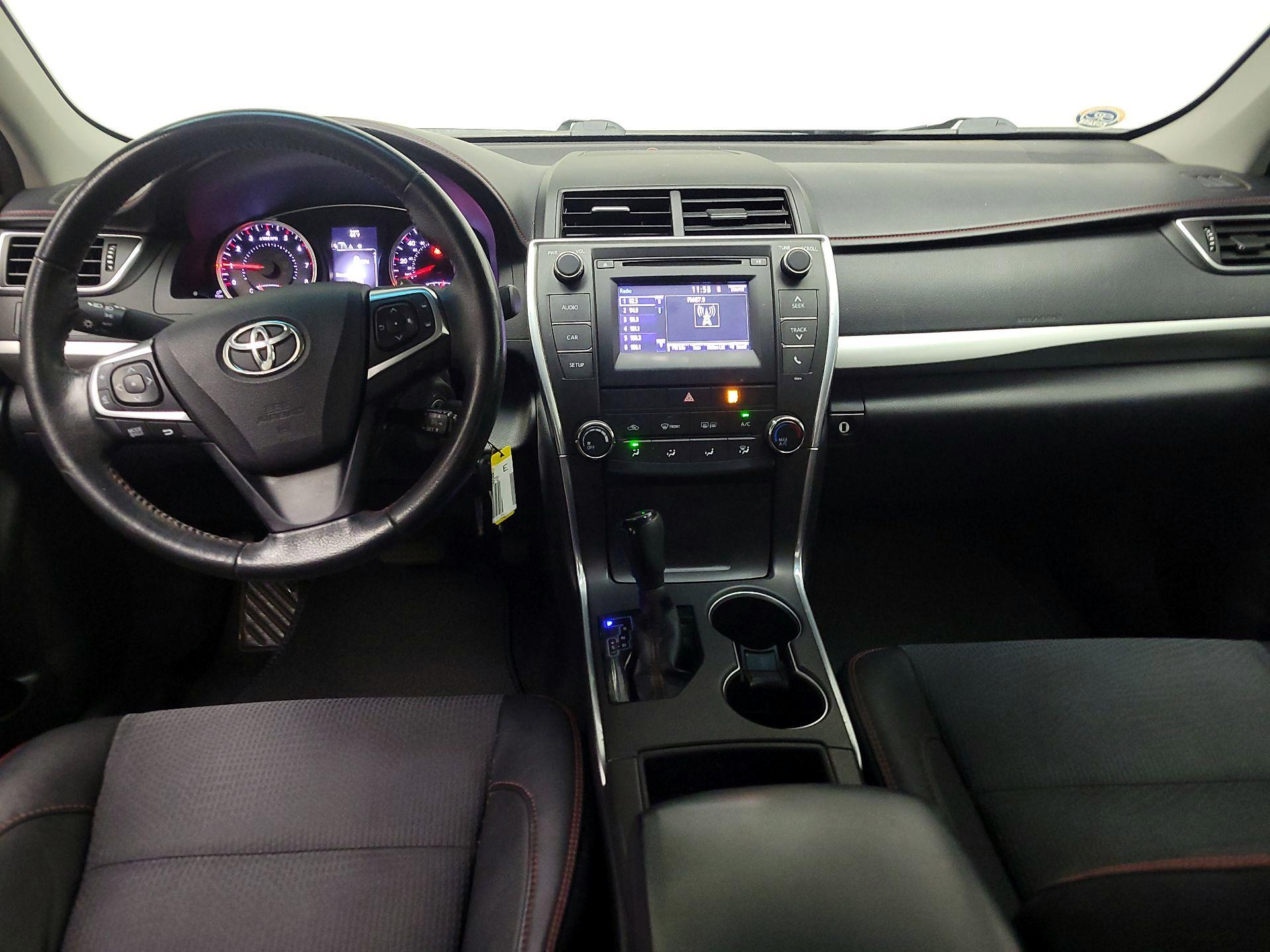Thumbnail: 2017 Toyota Camry - 9