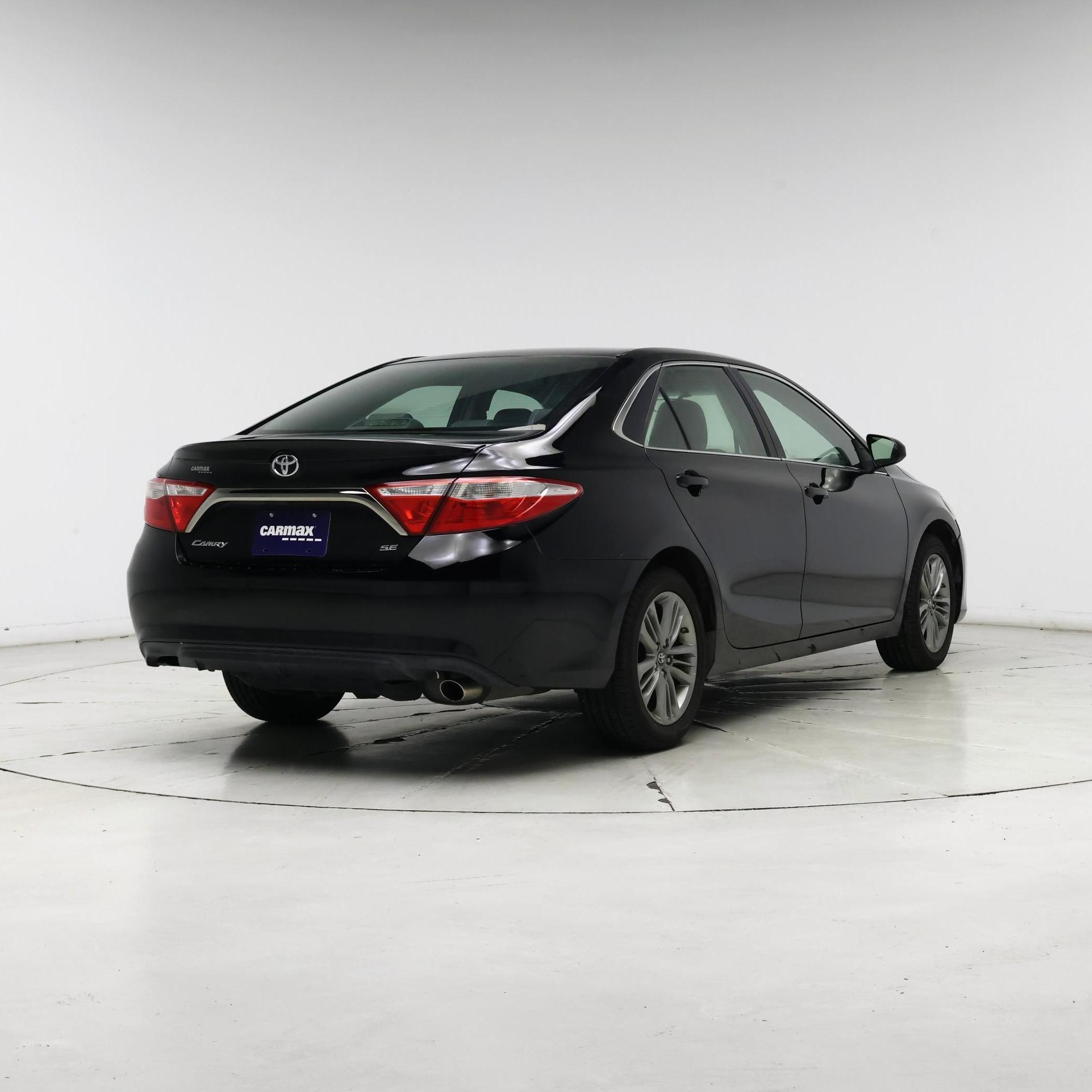 Thumbnail: 2017 Toyota Camry - 8