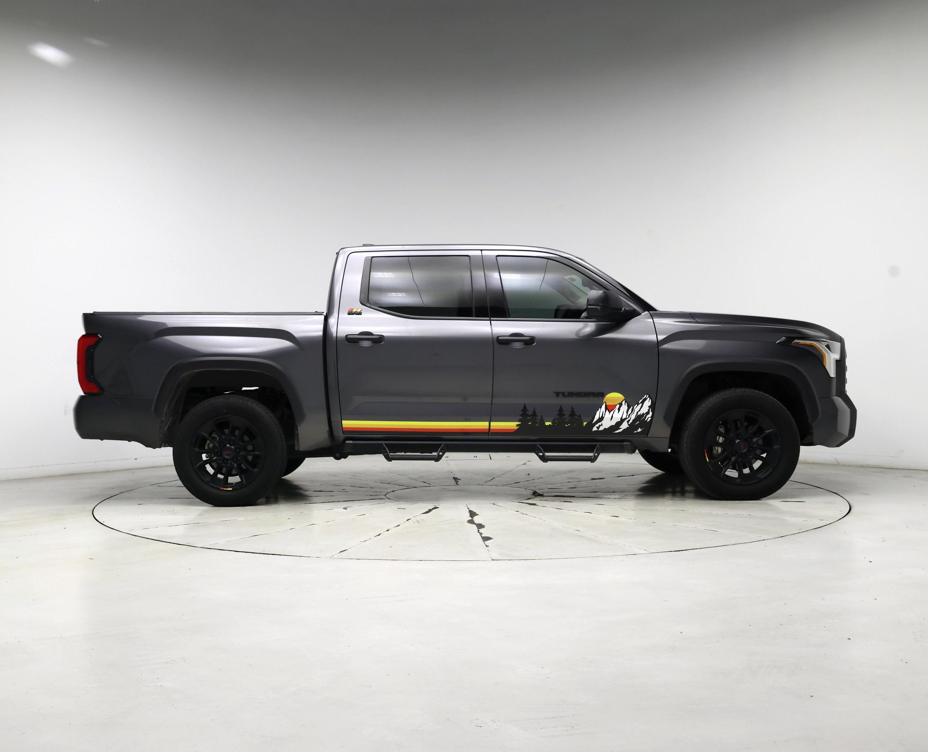 Thumbnail: 2022 Toyota Tundra - 7
