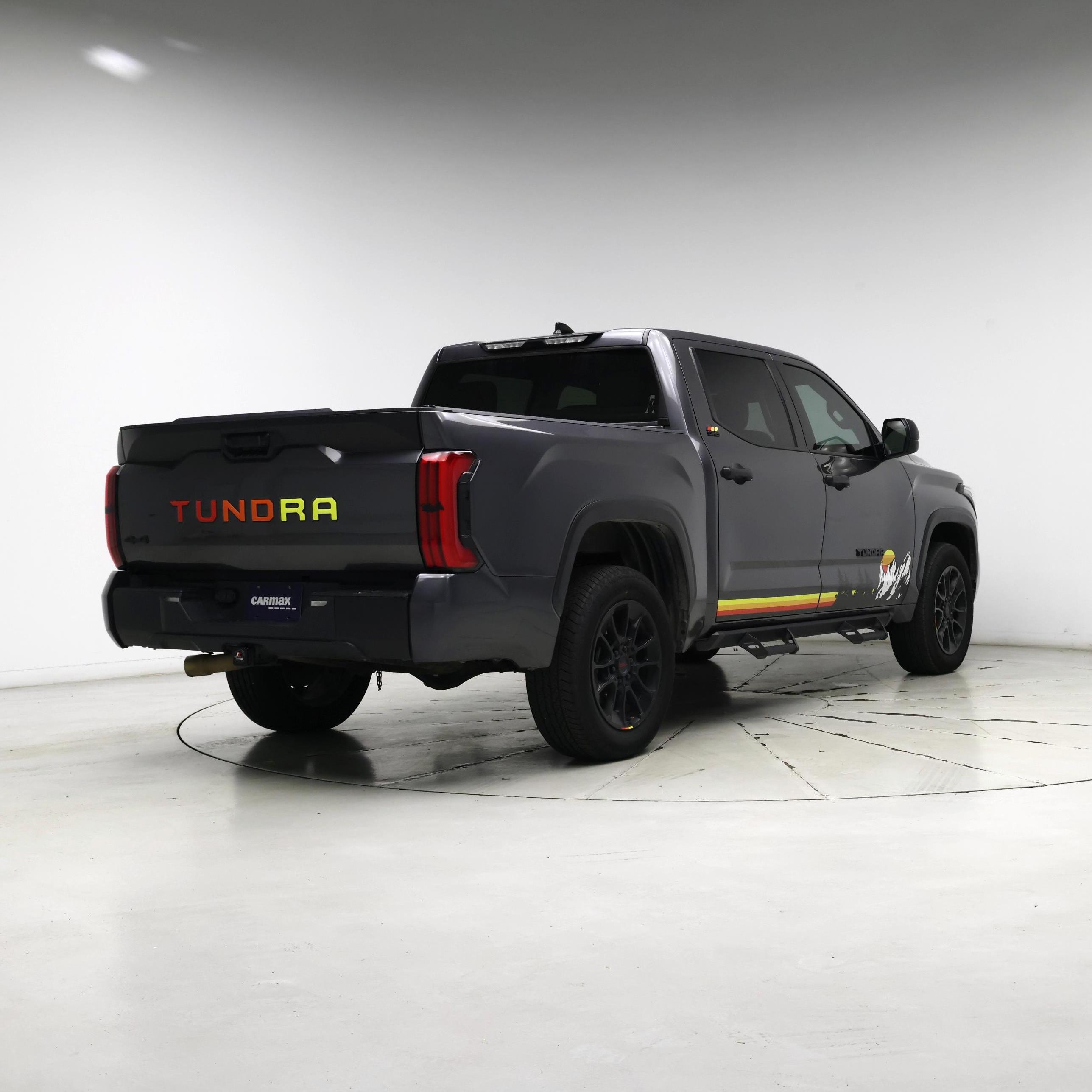 Thumbnail: 2022 Toyota Tundra - 8