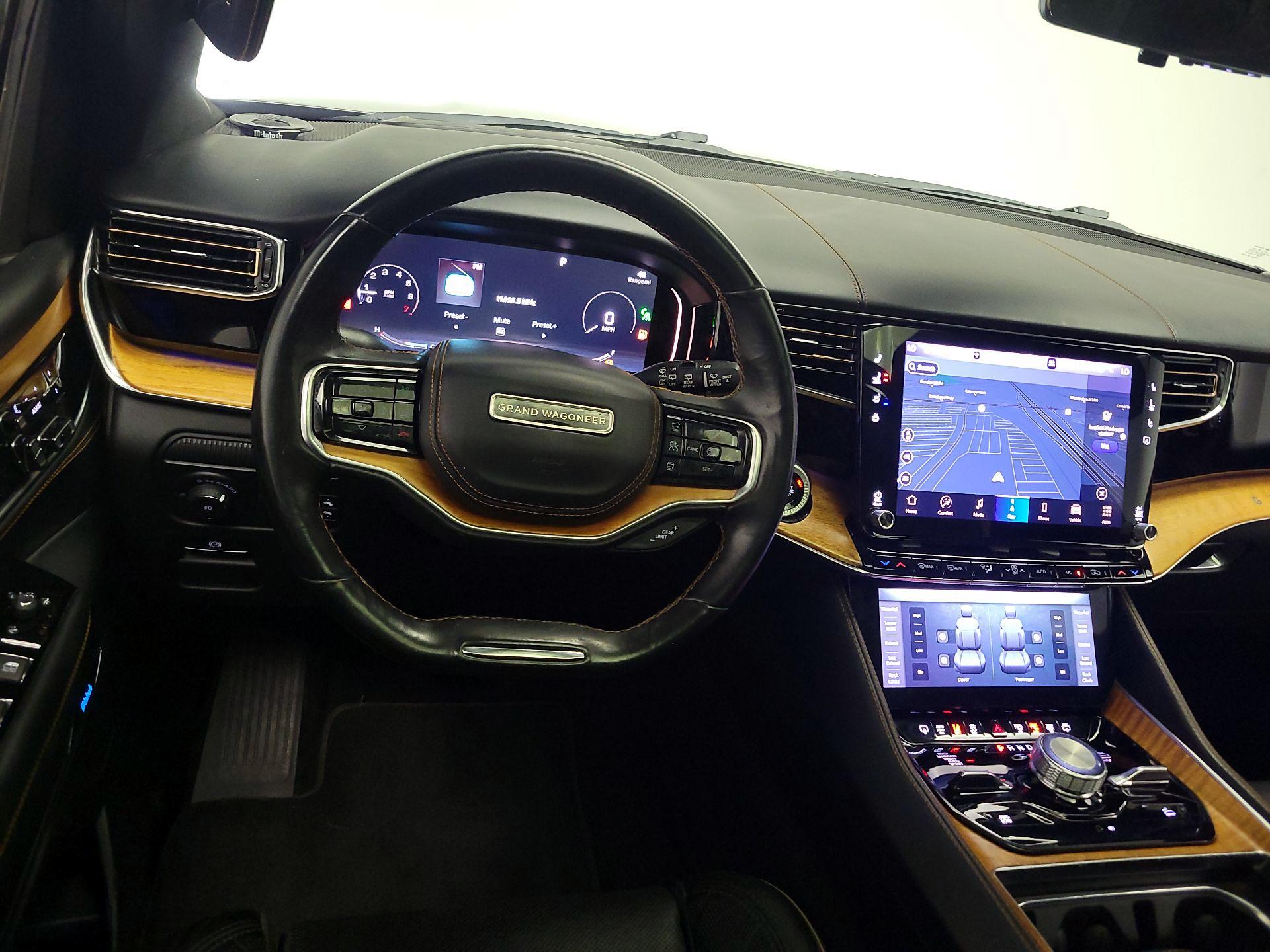 Thumbnail: 2022 Jeep Grand Wagoneer - 10
