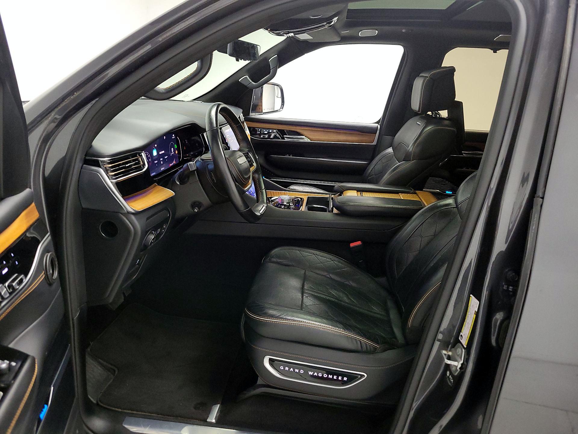 Thumbnail: 2022 Jeep Grand Wagoneer - 11