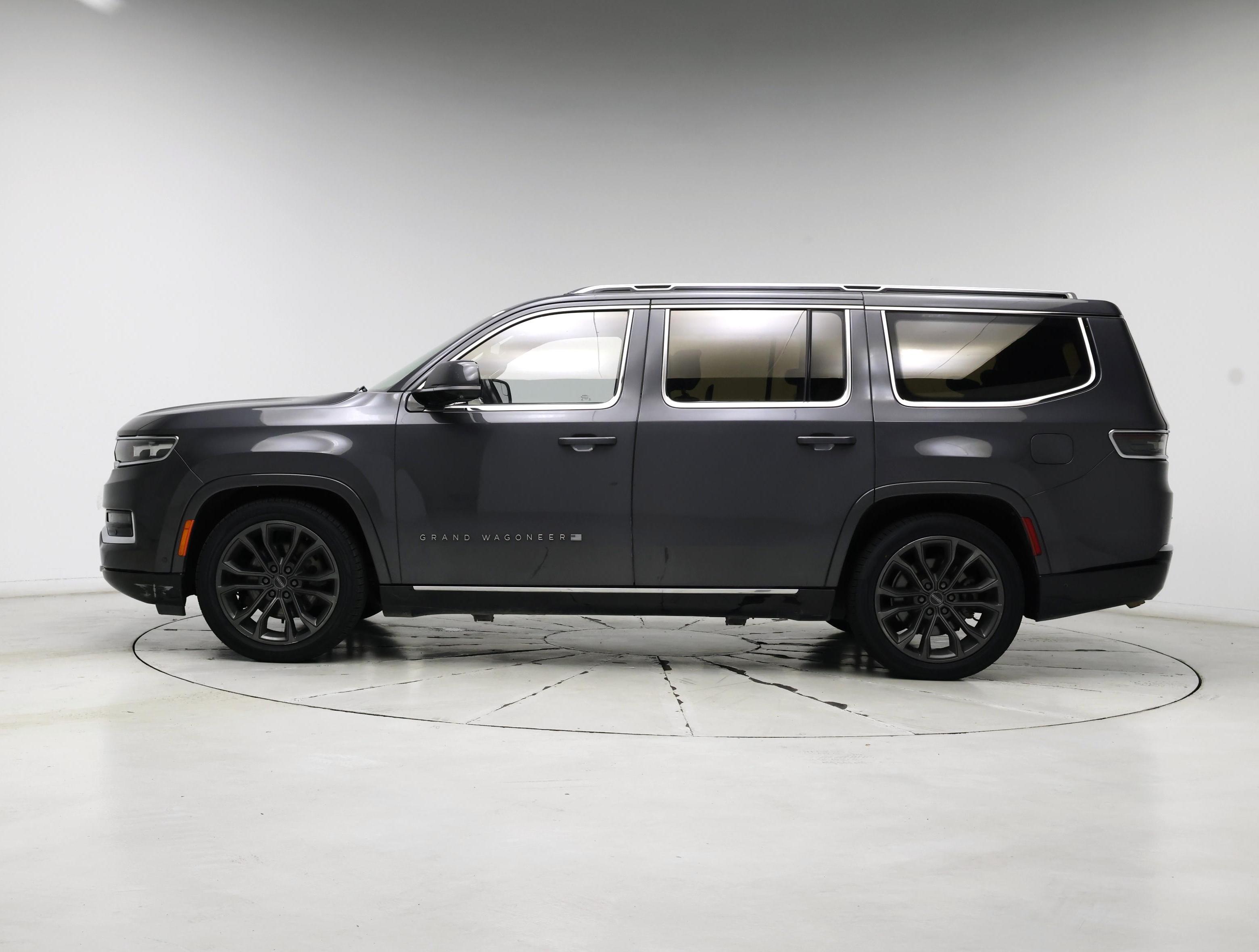 Thumbnail: 2022 Jeep Grand Wagoneer - 3