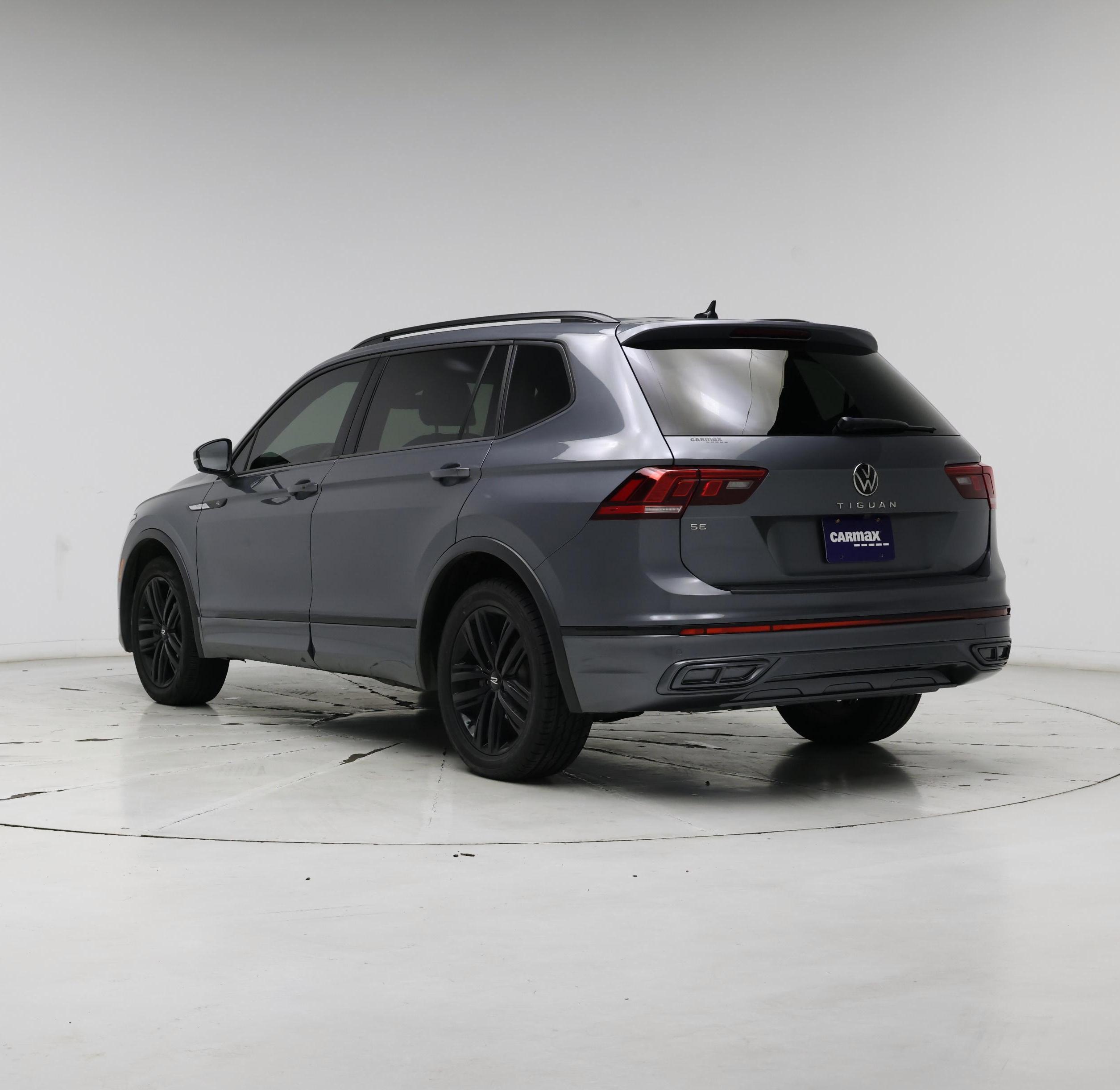 Thumbnail: 2022 Volkswagen Tiguan - 2