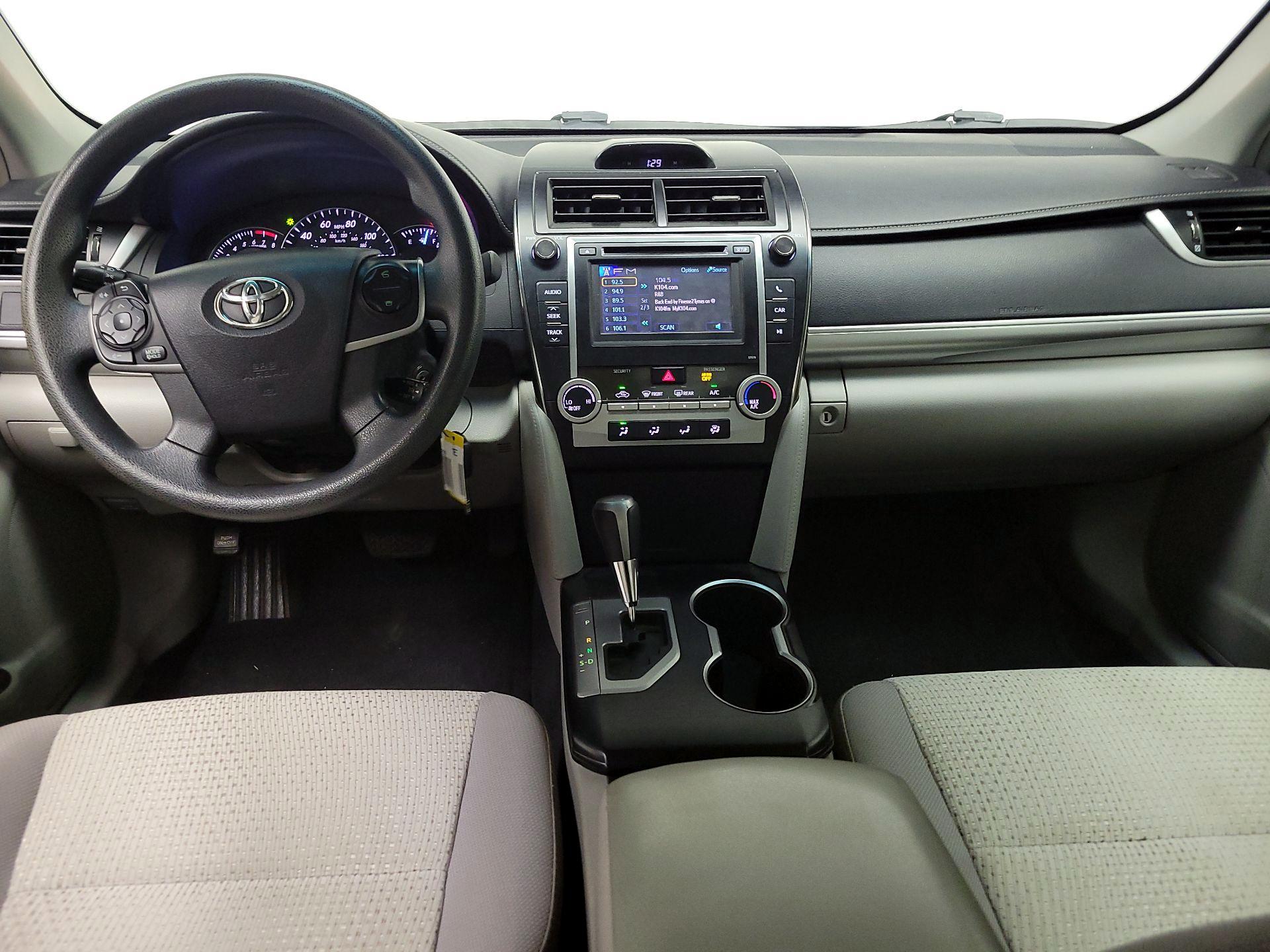 Thumbnail: 2014 Toyota Camry - 9