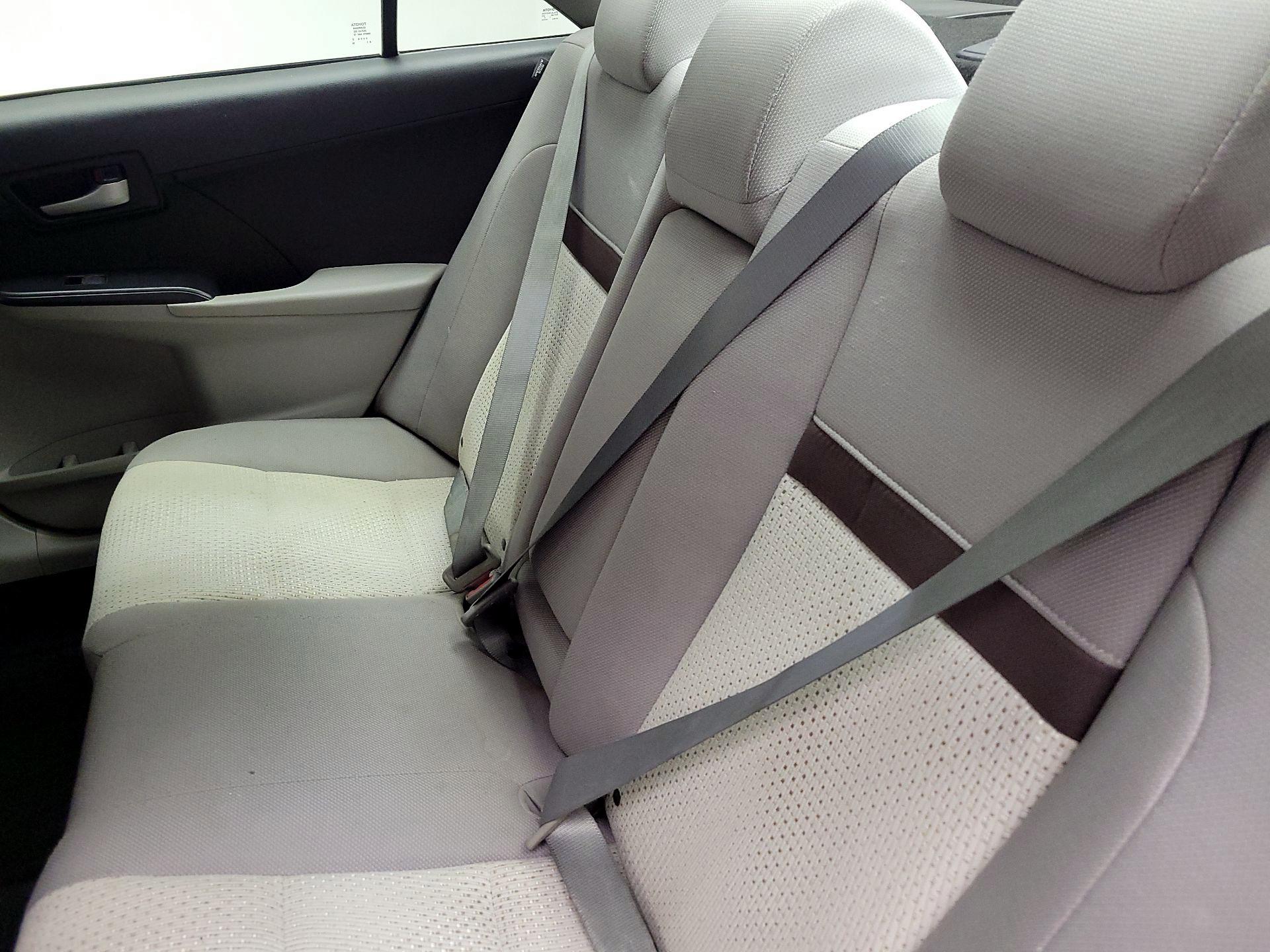 Thumbnail: 2014 Toyota Camry - 18