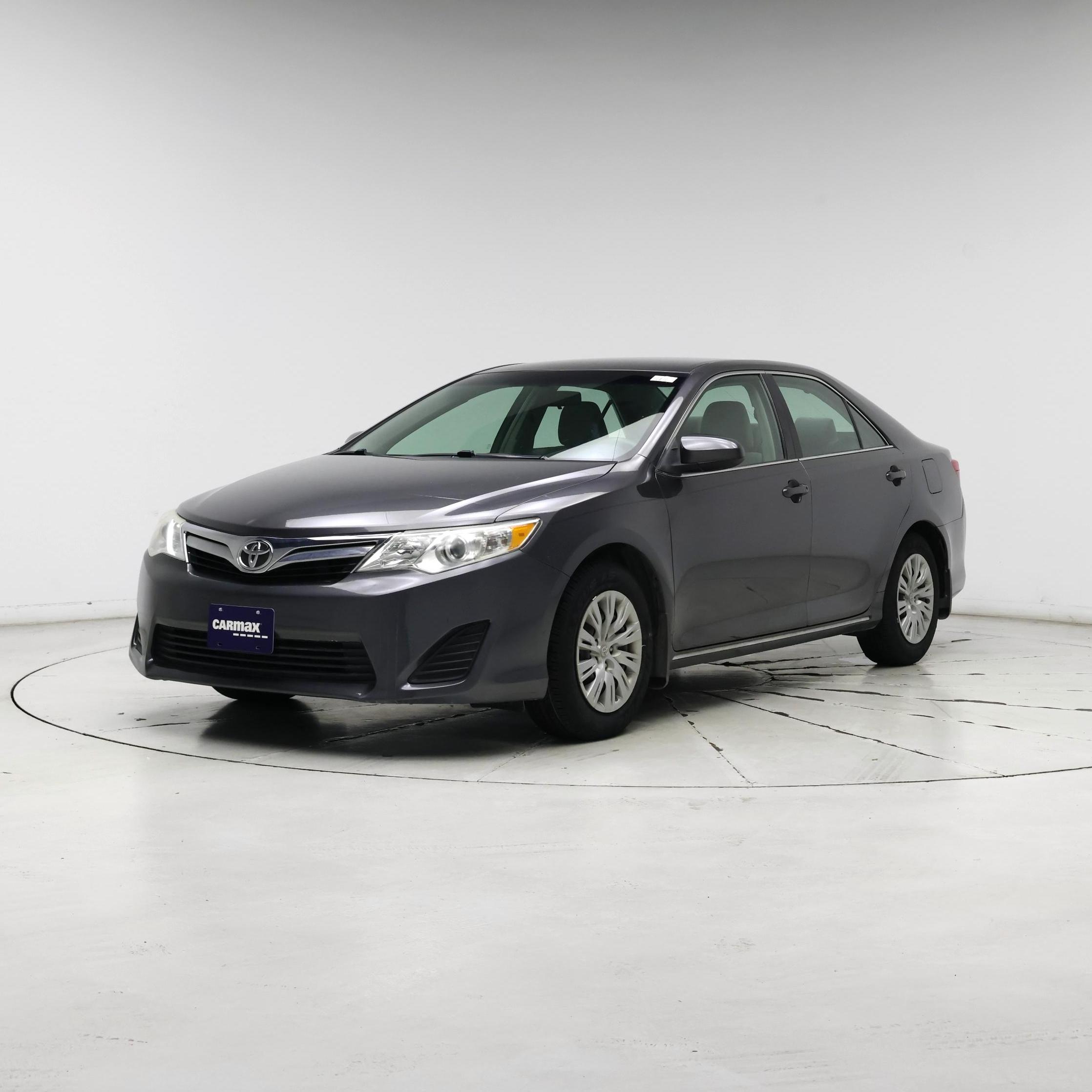 Thumbnail: 2014 Toyota Camry - 4