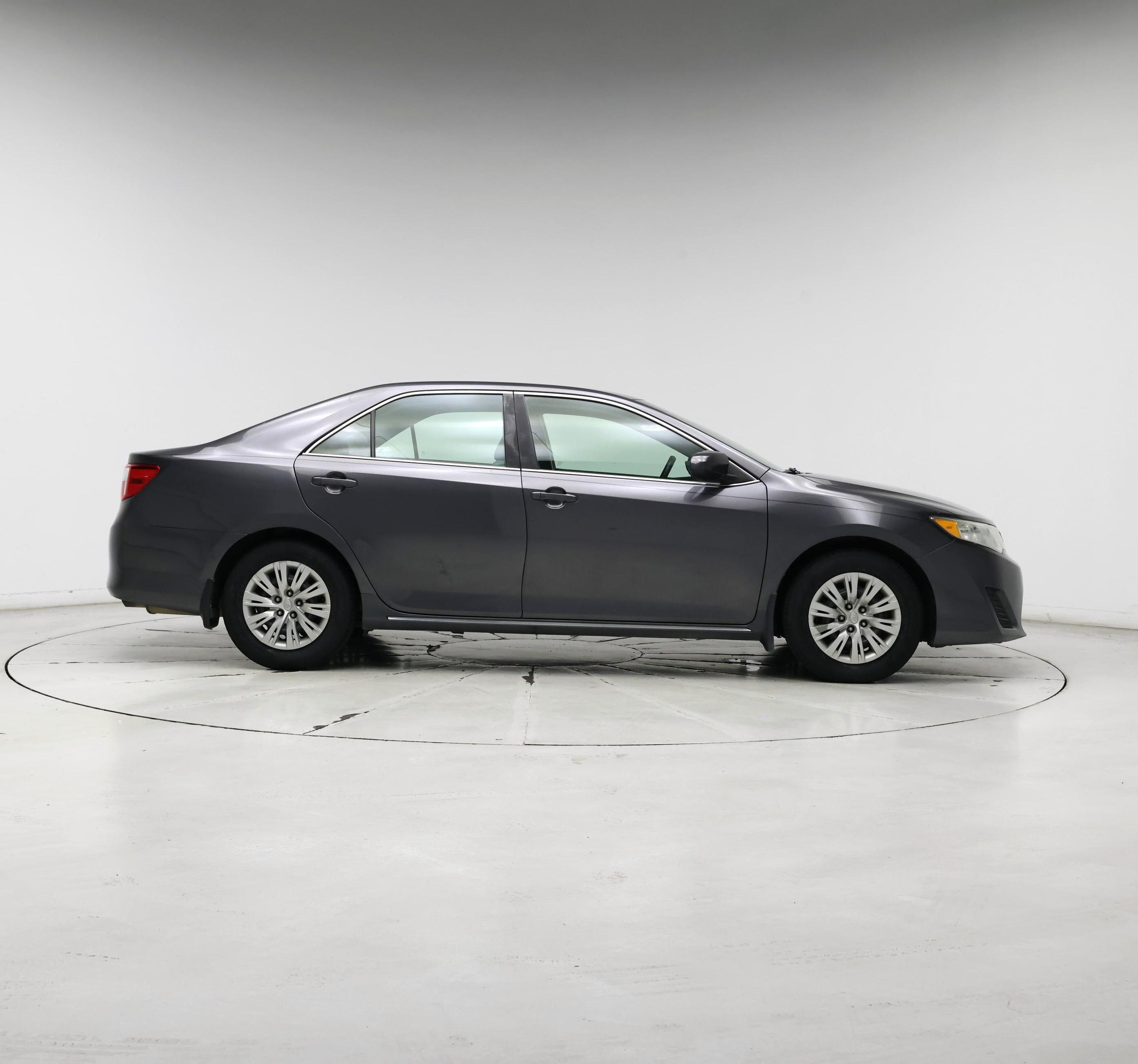 Thumbnail: 2014 Toyota Camry - 7