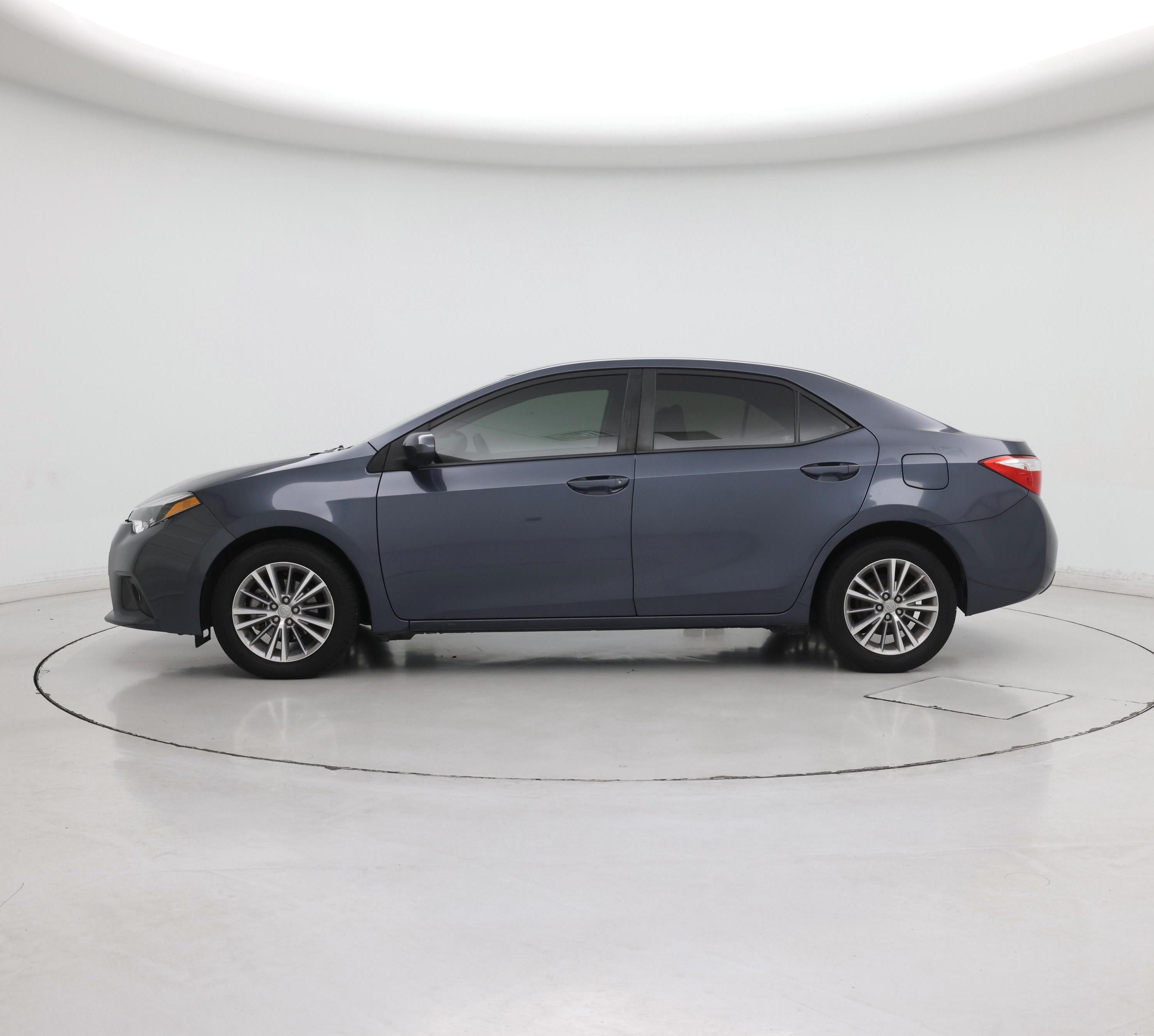 Thumbnail: 2014 Toyota Corolla - 3