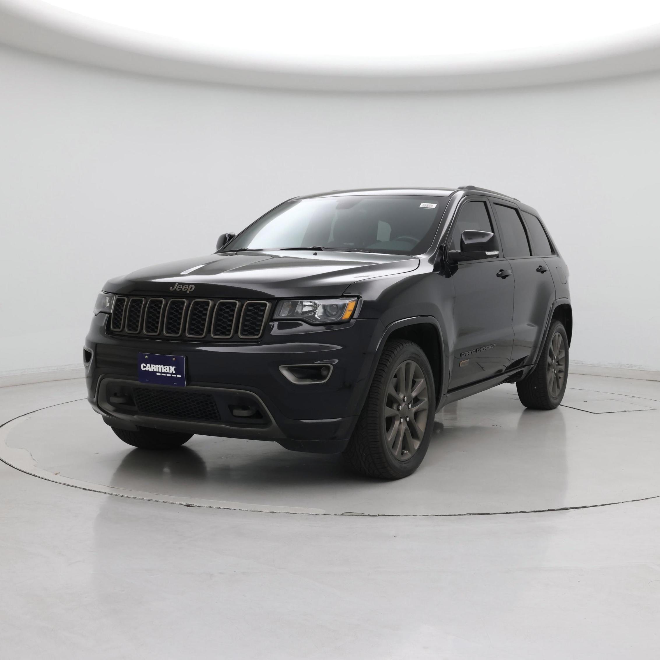 Thumbnail: 2017 Jeep Grand Cherokee - 4