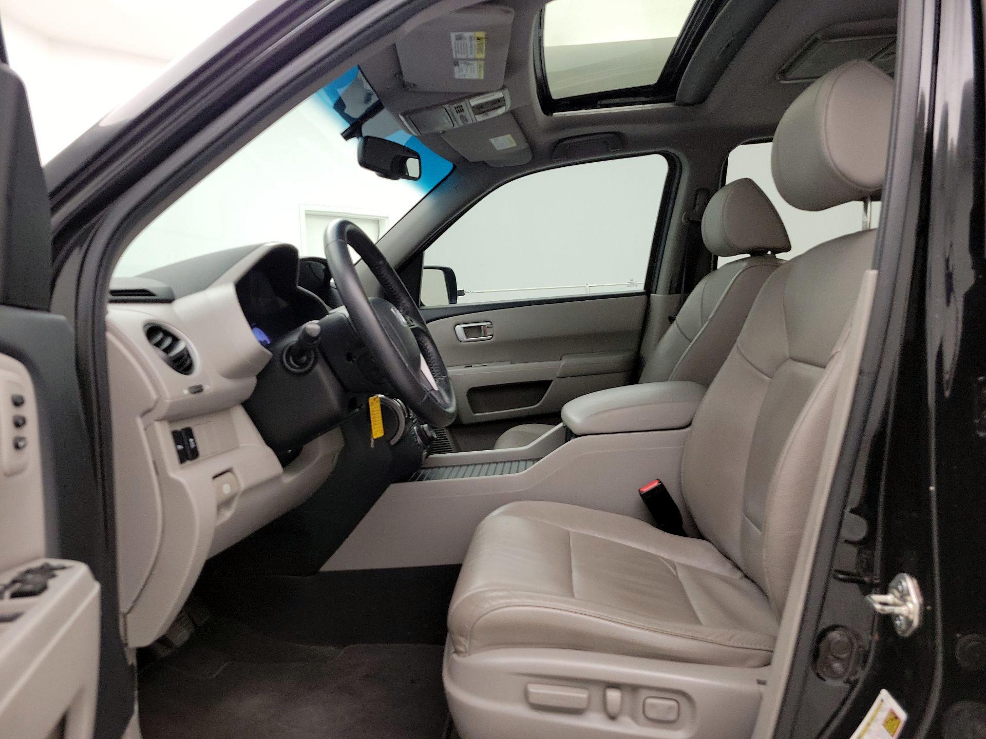 Thumbnail: 2013 Honda Pilot - 9