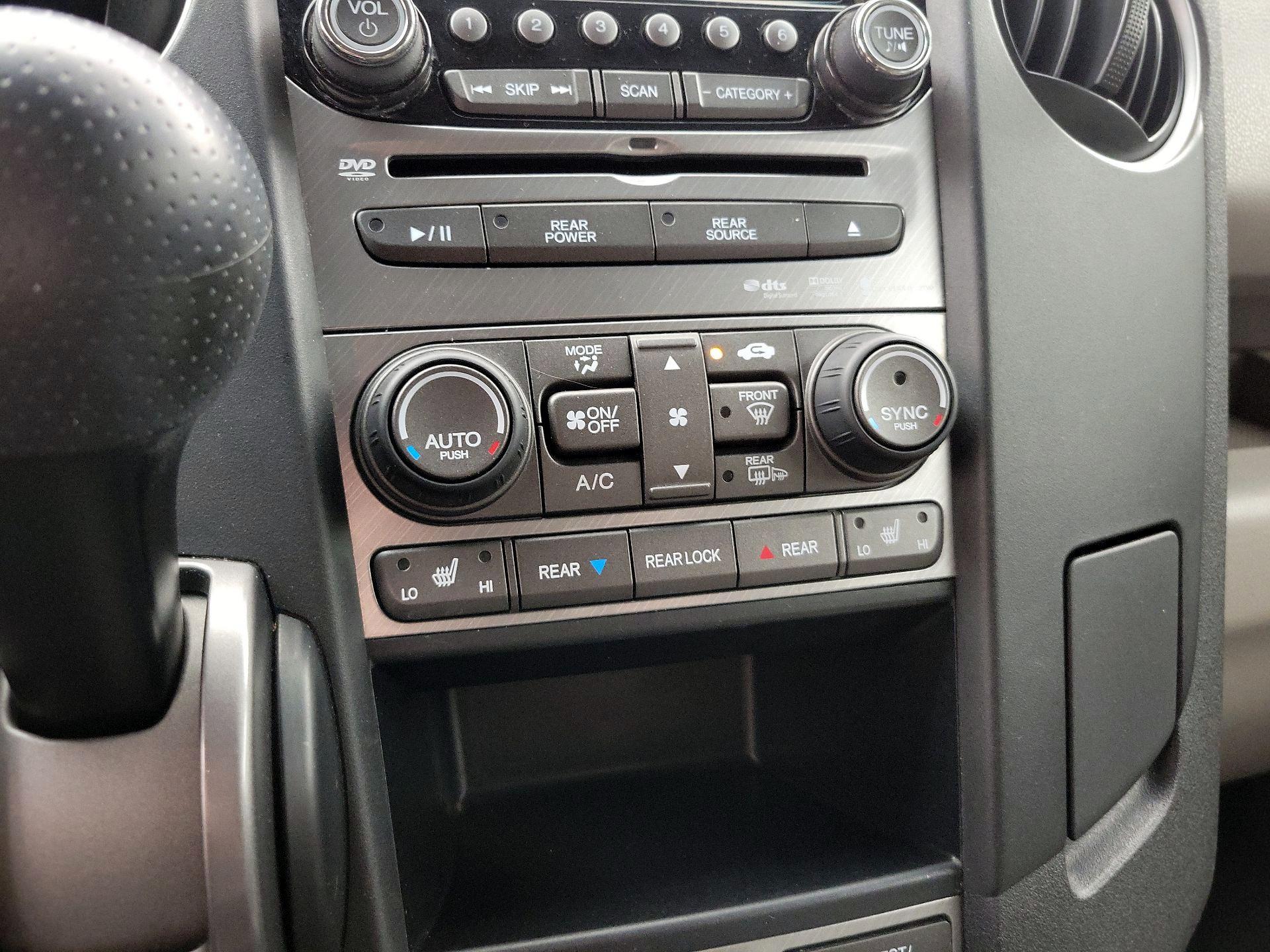 Thumbnail: 2013 Honda Pilot - 14