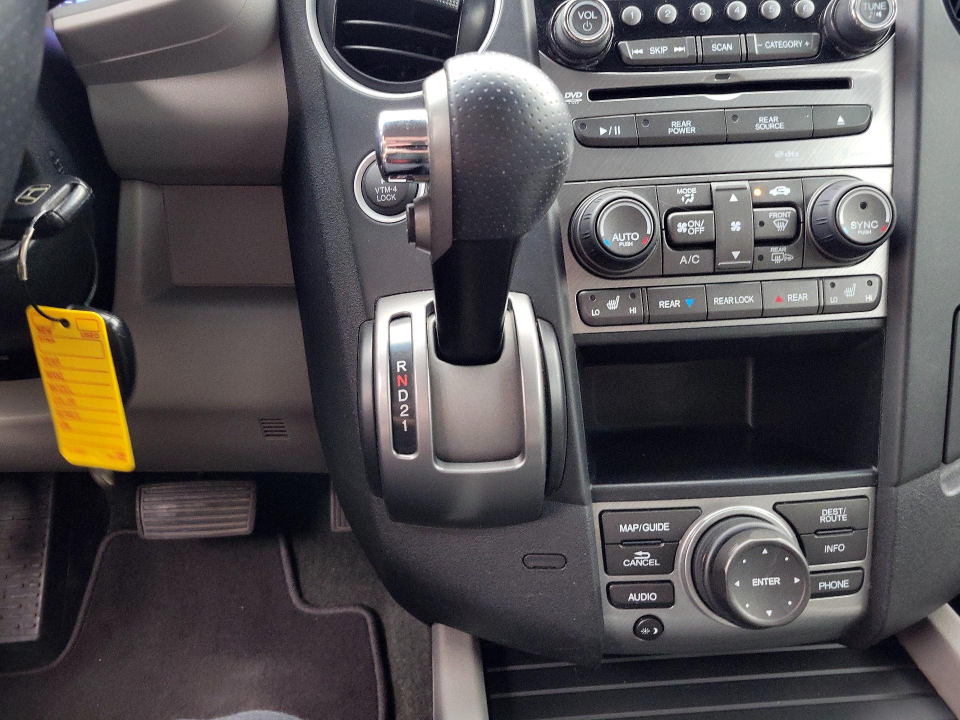Thumbnail: 2013 Honda Pilot - 15