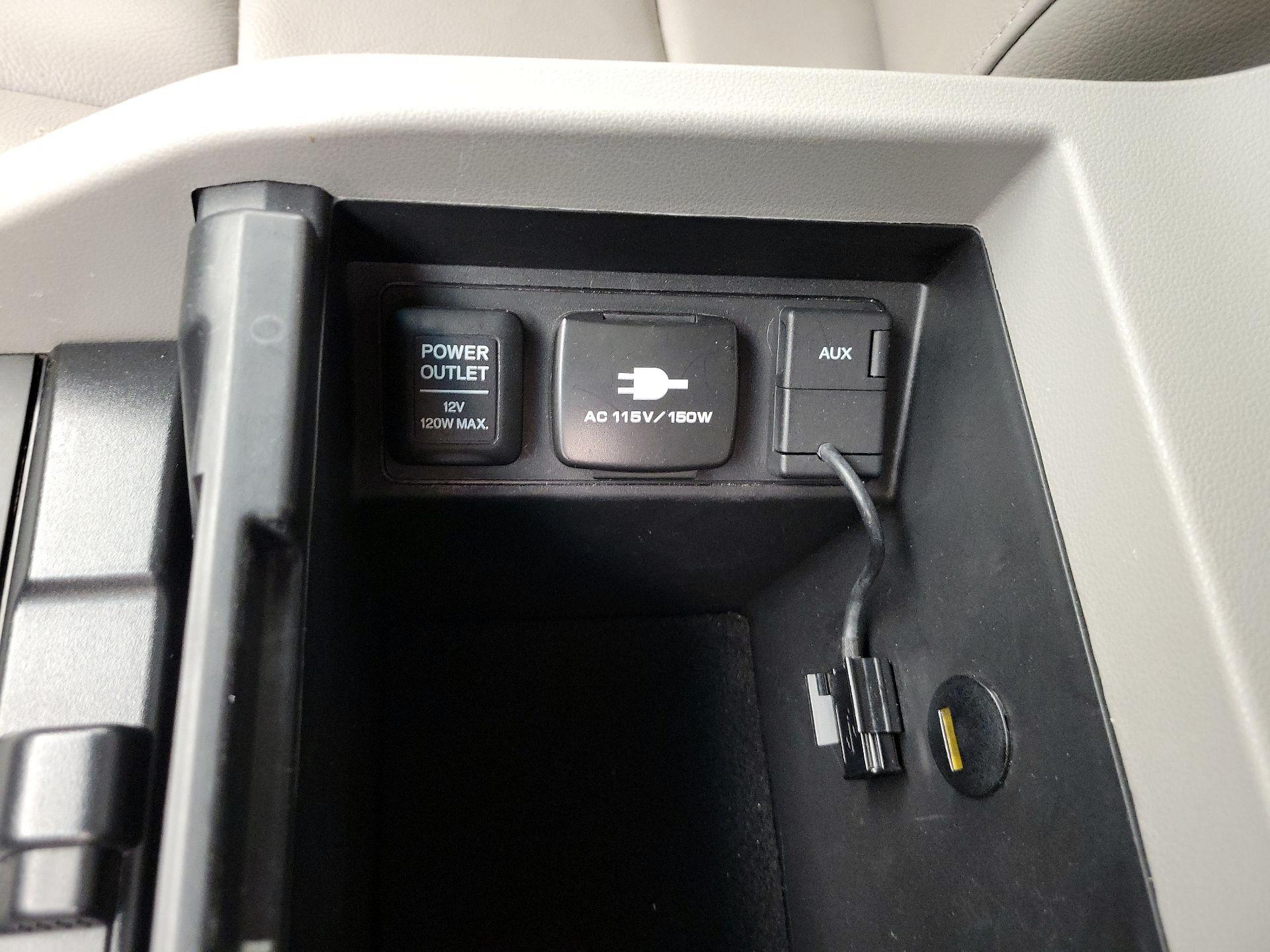 Thumbnail: 2013 Honda Pilot - 16