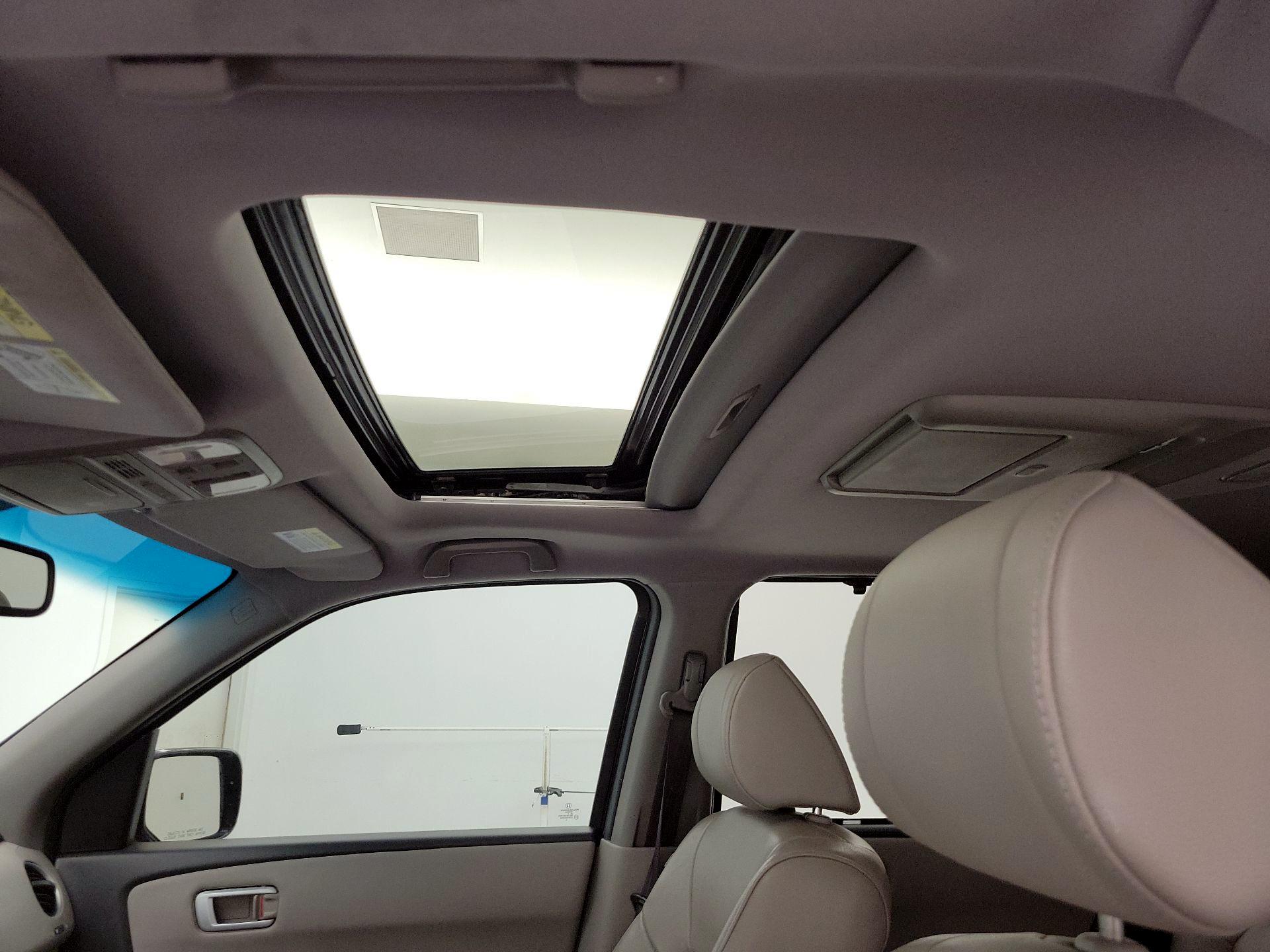 Thumbnail: 2013 Honda Pilot - 17