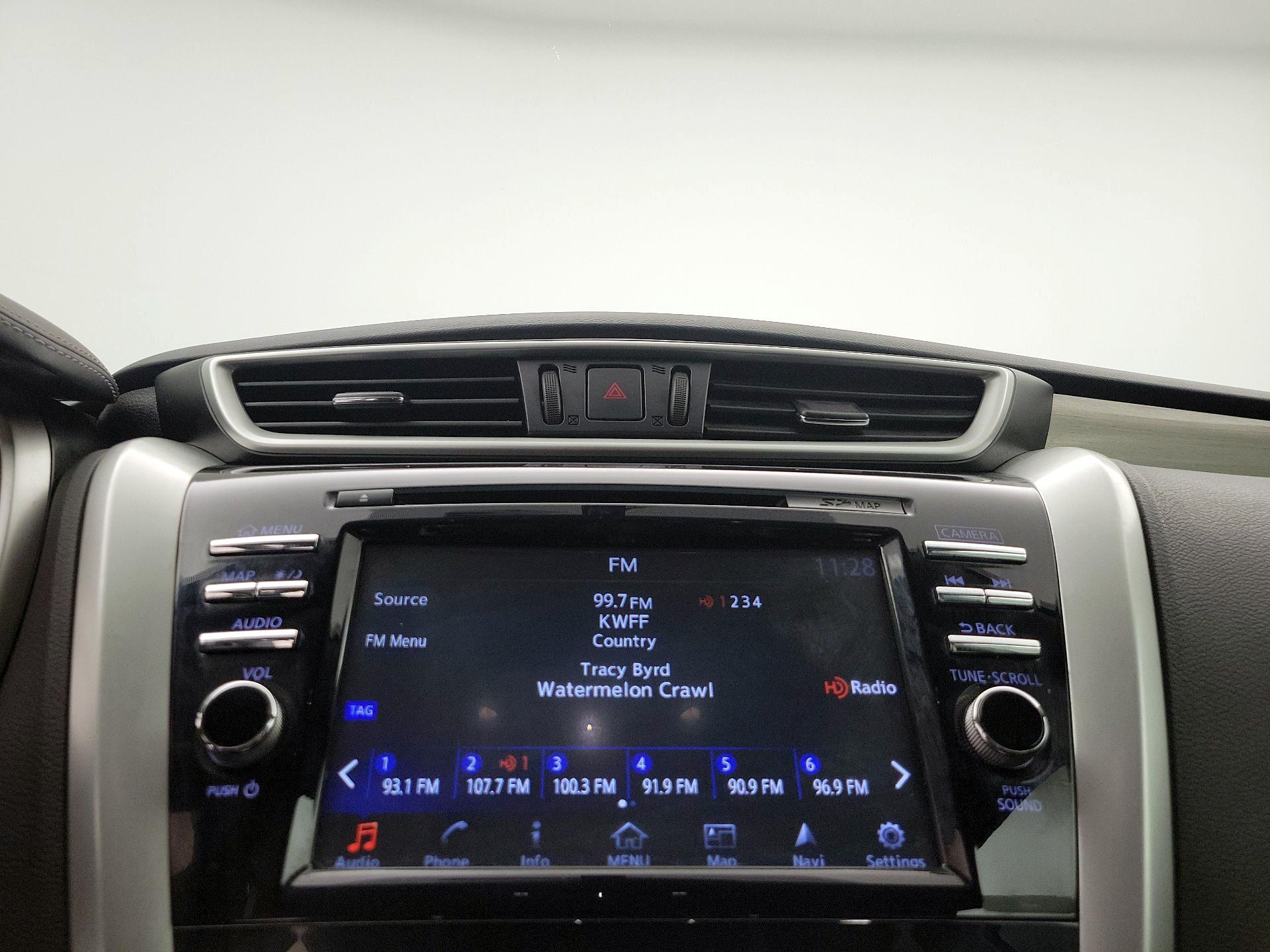 Thumbnail: 2017 Nissan Murano - 16
