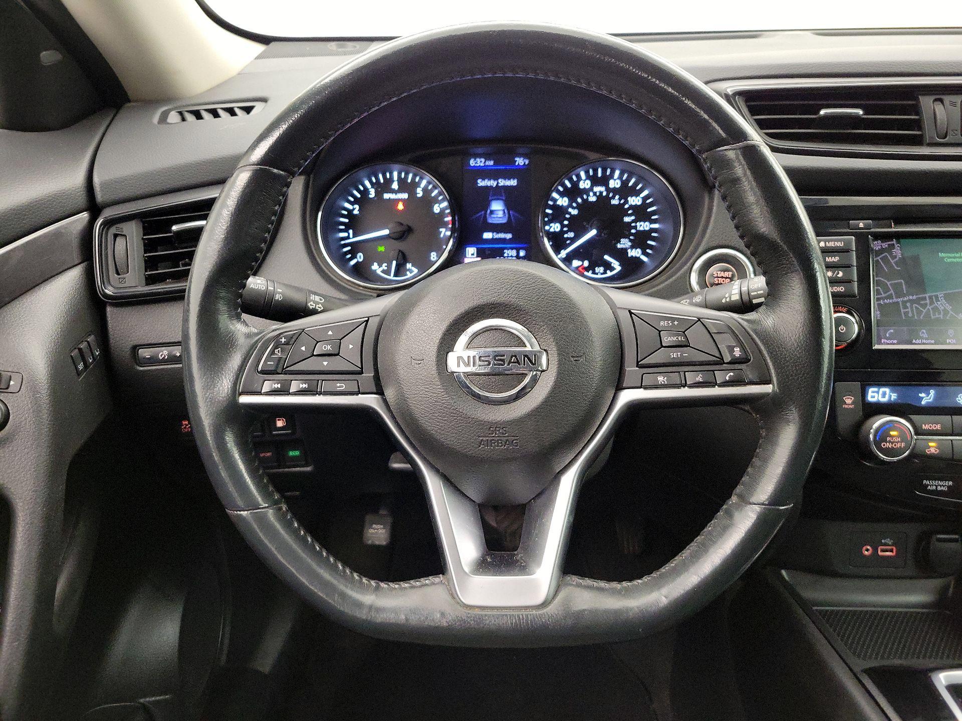Thumbnail: 2018 Nissan Rogue - 10
