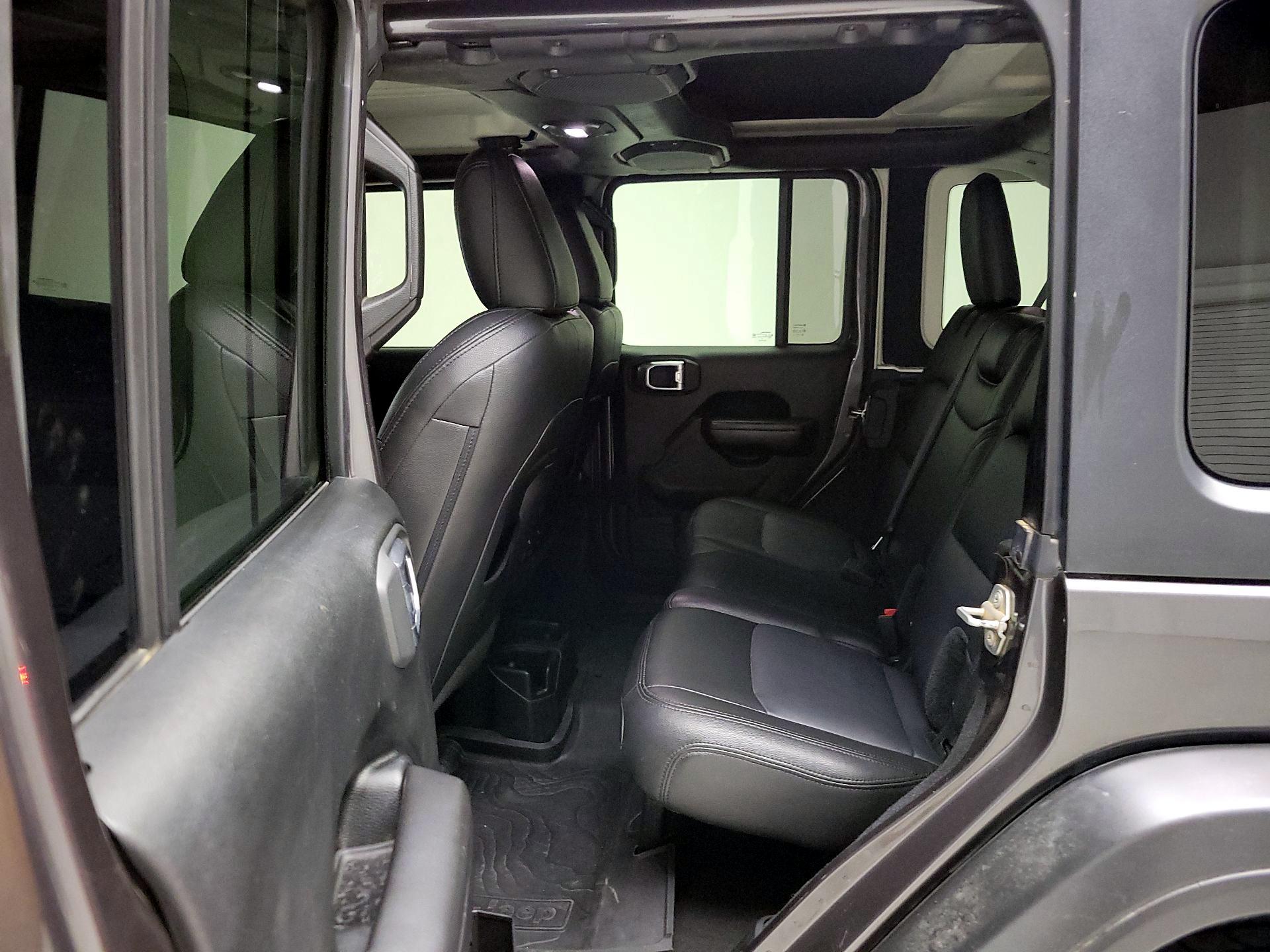 Thumbnail: 2018 Jeep Wrangler - 19