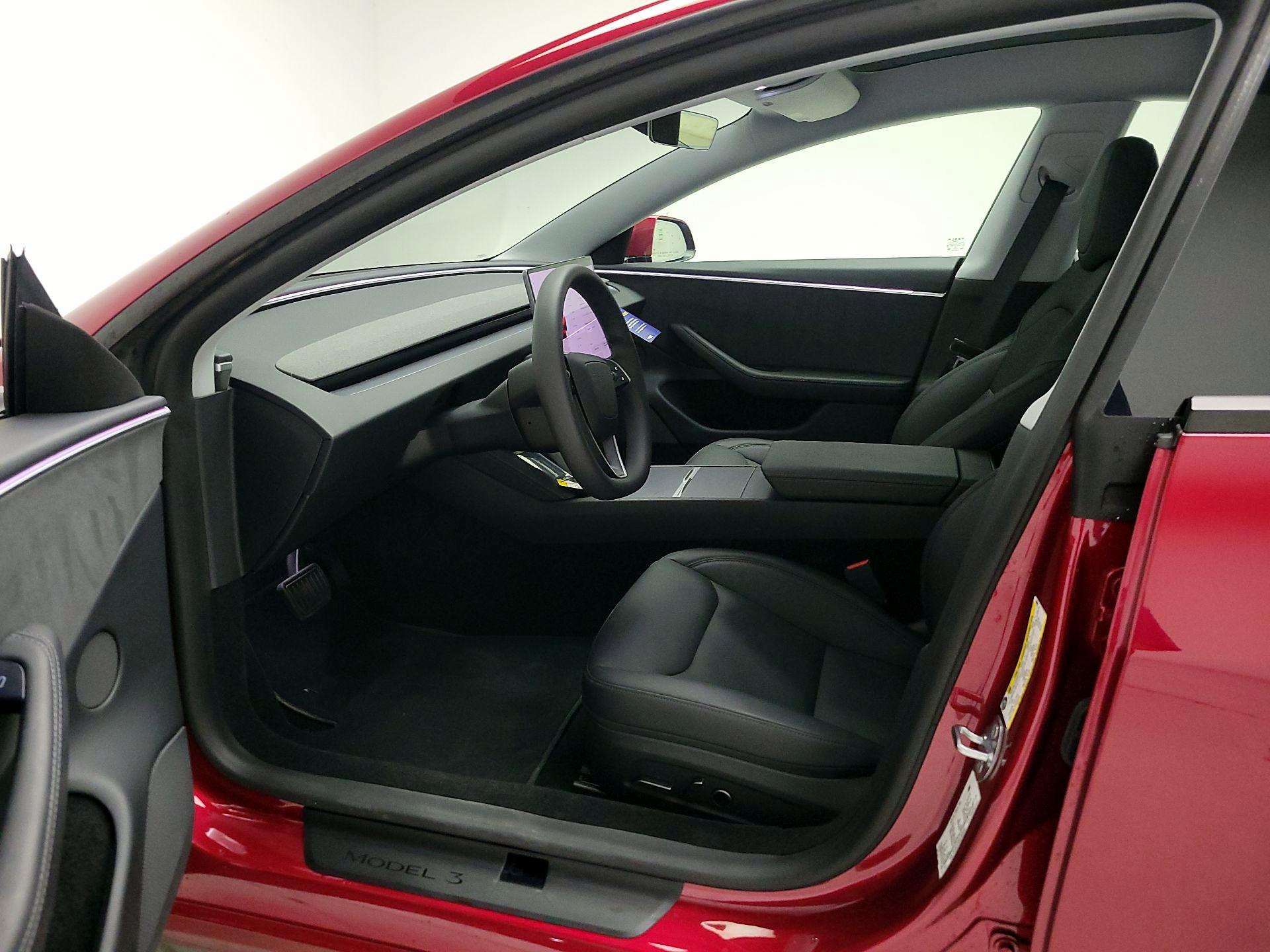 Thumbnail: 2025 Tesla Model 3 - 11