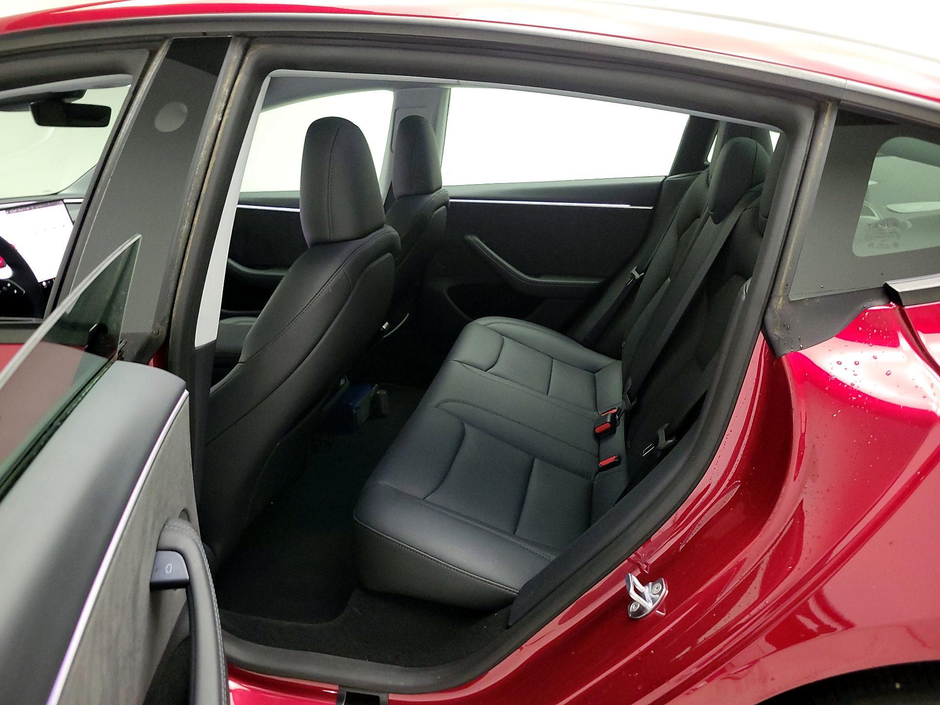 Thumbnail: 2025 Tesla Model 3 - 19