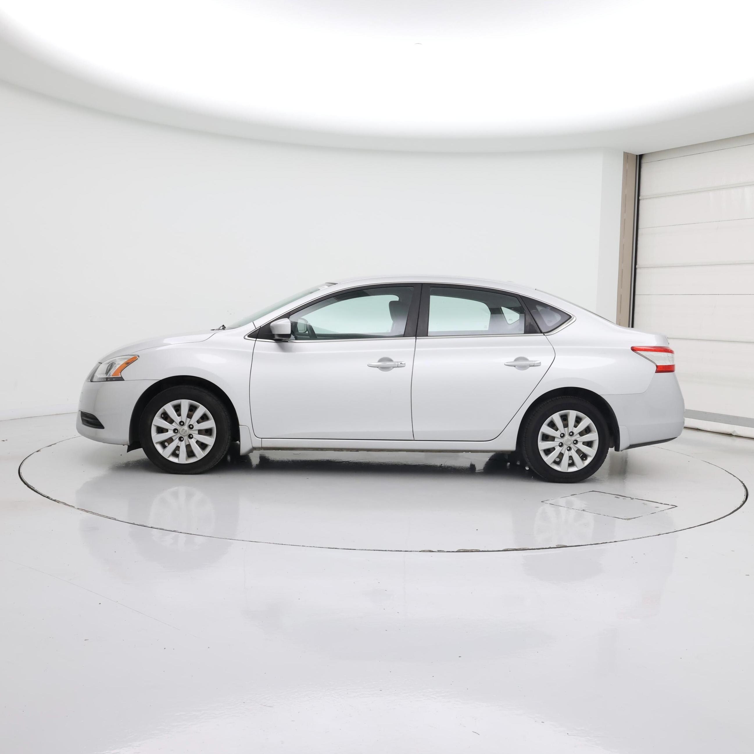 Thumbnail: 2015 Nissan Sentra - 3