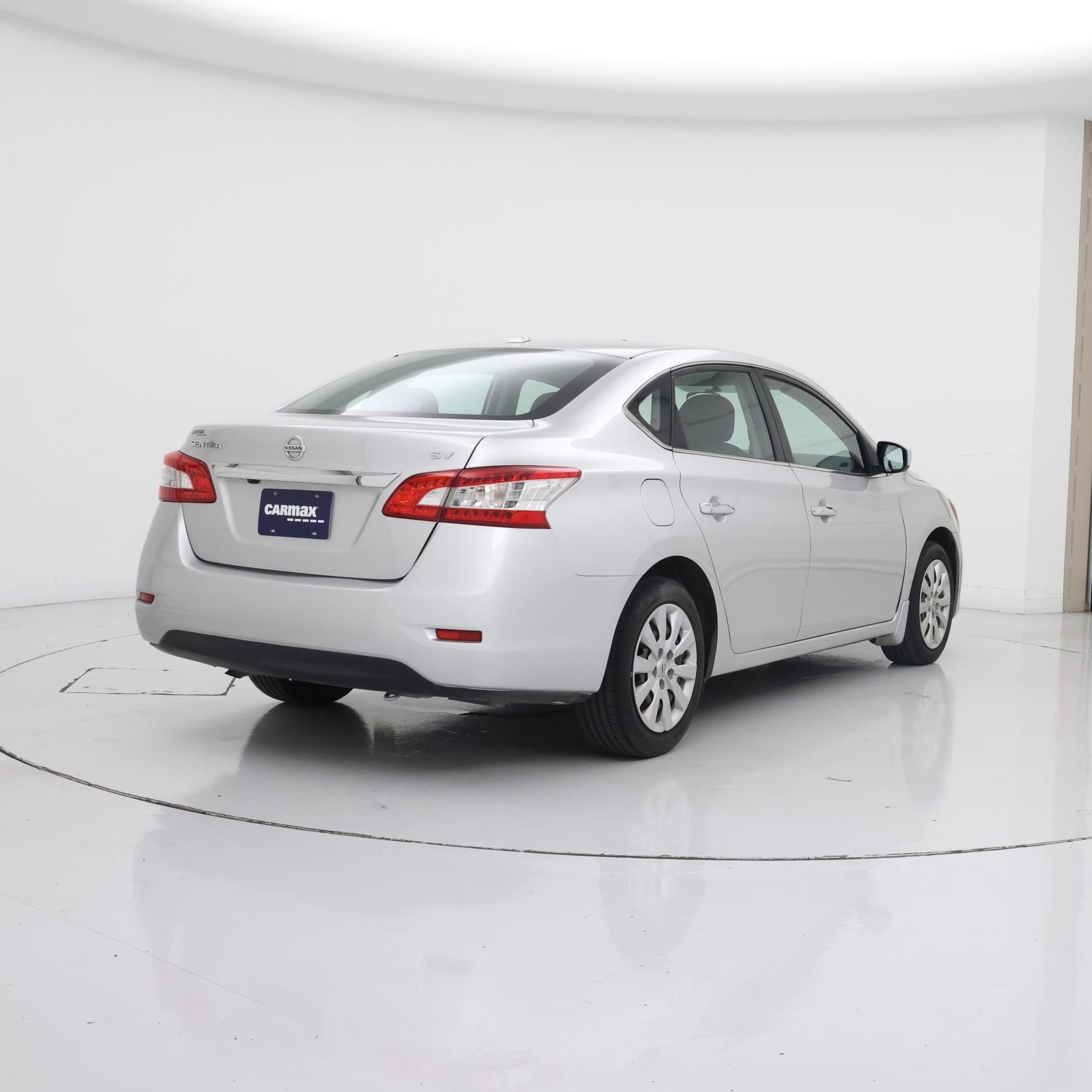Thumbnail: 2015 Nissan Sentra - 8