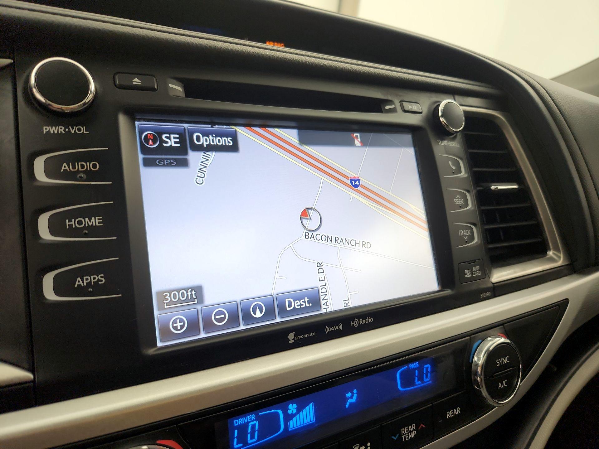 Thumbnail: 2019 Toyota Highlander - 14