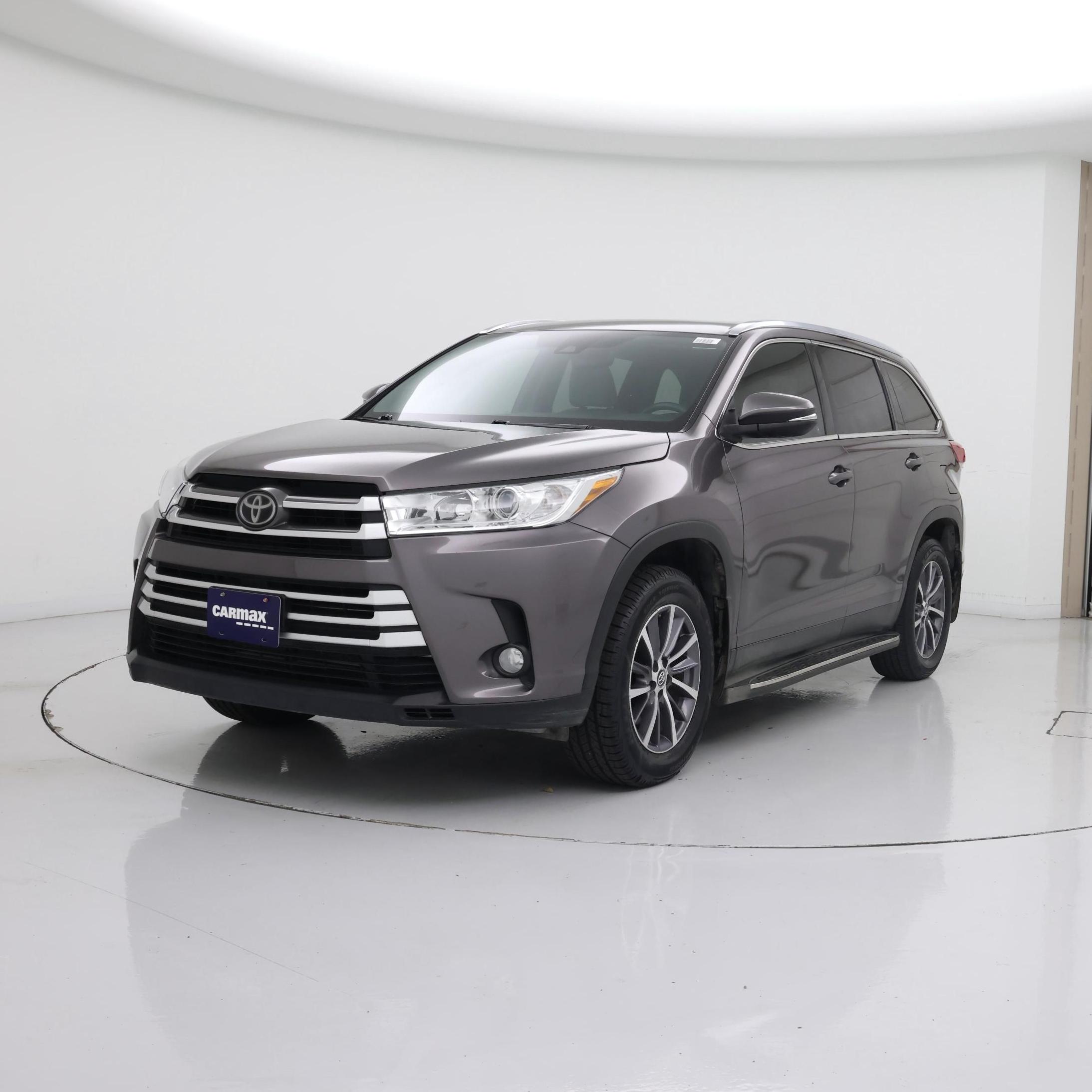 Thumbnail: 2019 Toyota Highlander - 4