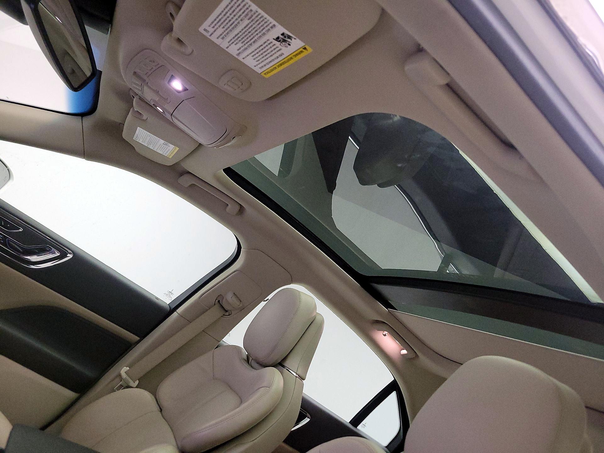 Thumbnail: 2020 Lincoln Continental - 20