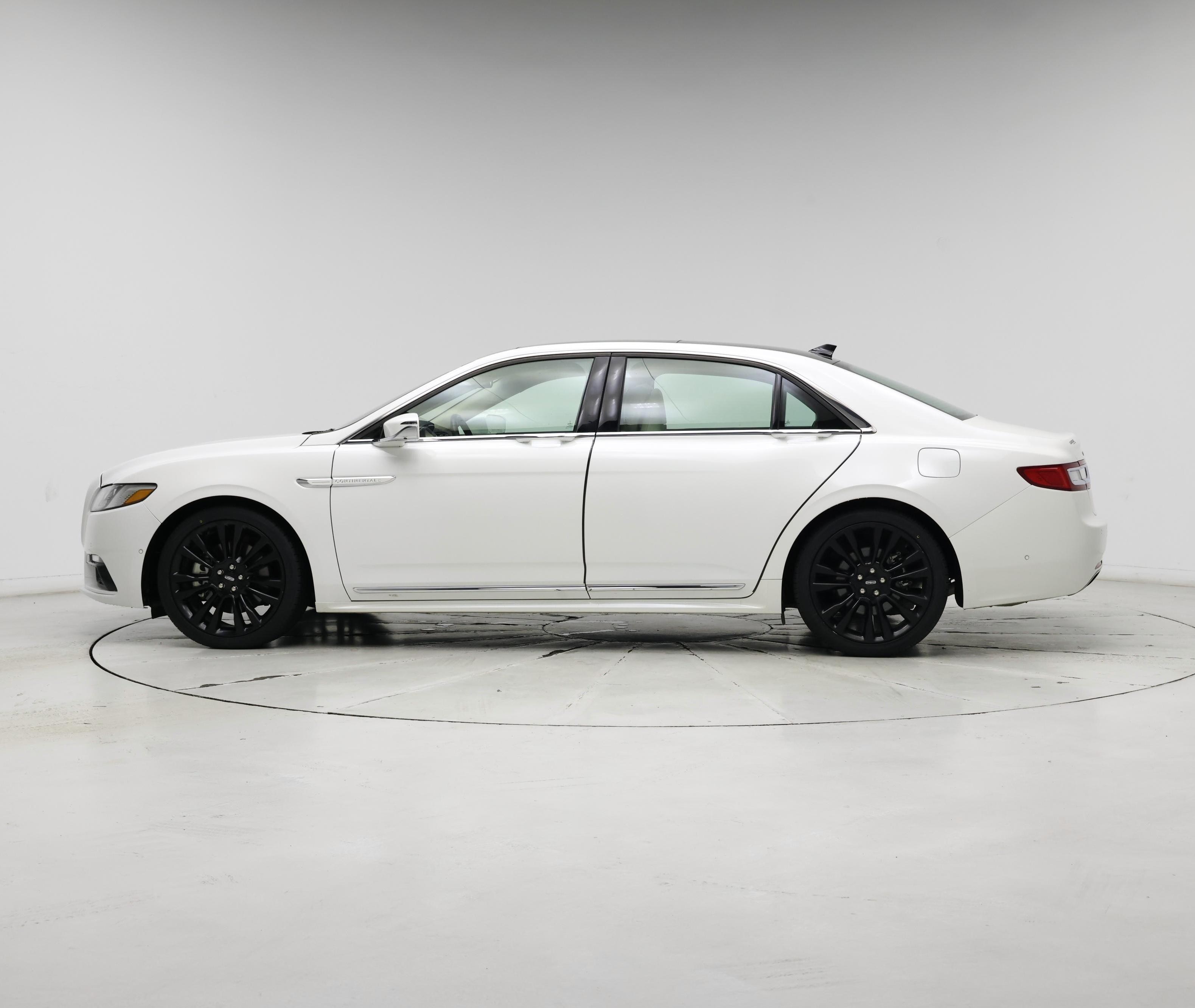 Thumbnail: 2020 Lincoln Continental - 3